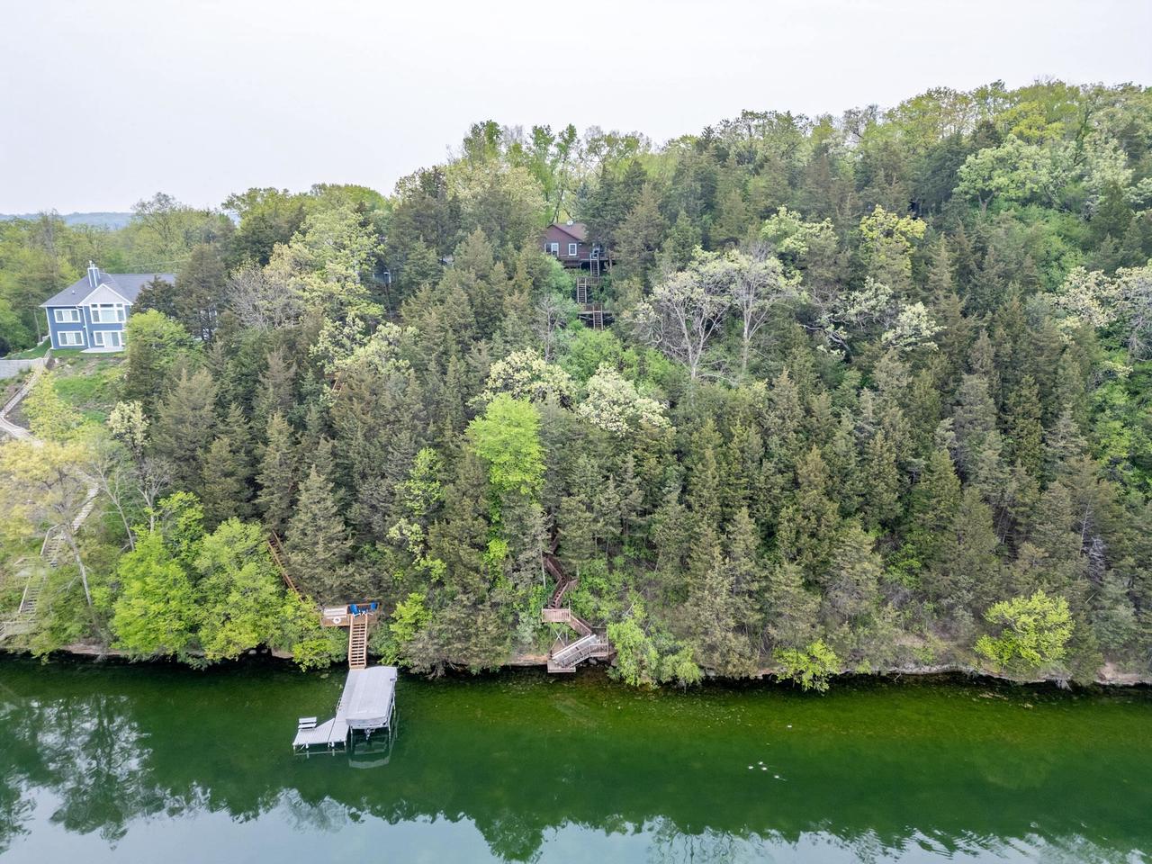 W3073 ORCHARD AVENUE