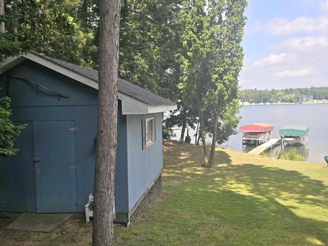 W6924 South SILVER LAKE ROAD