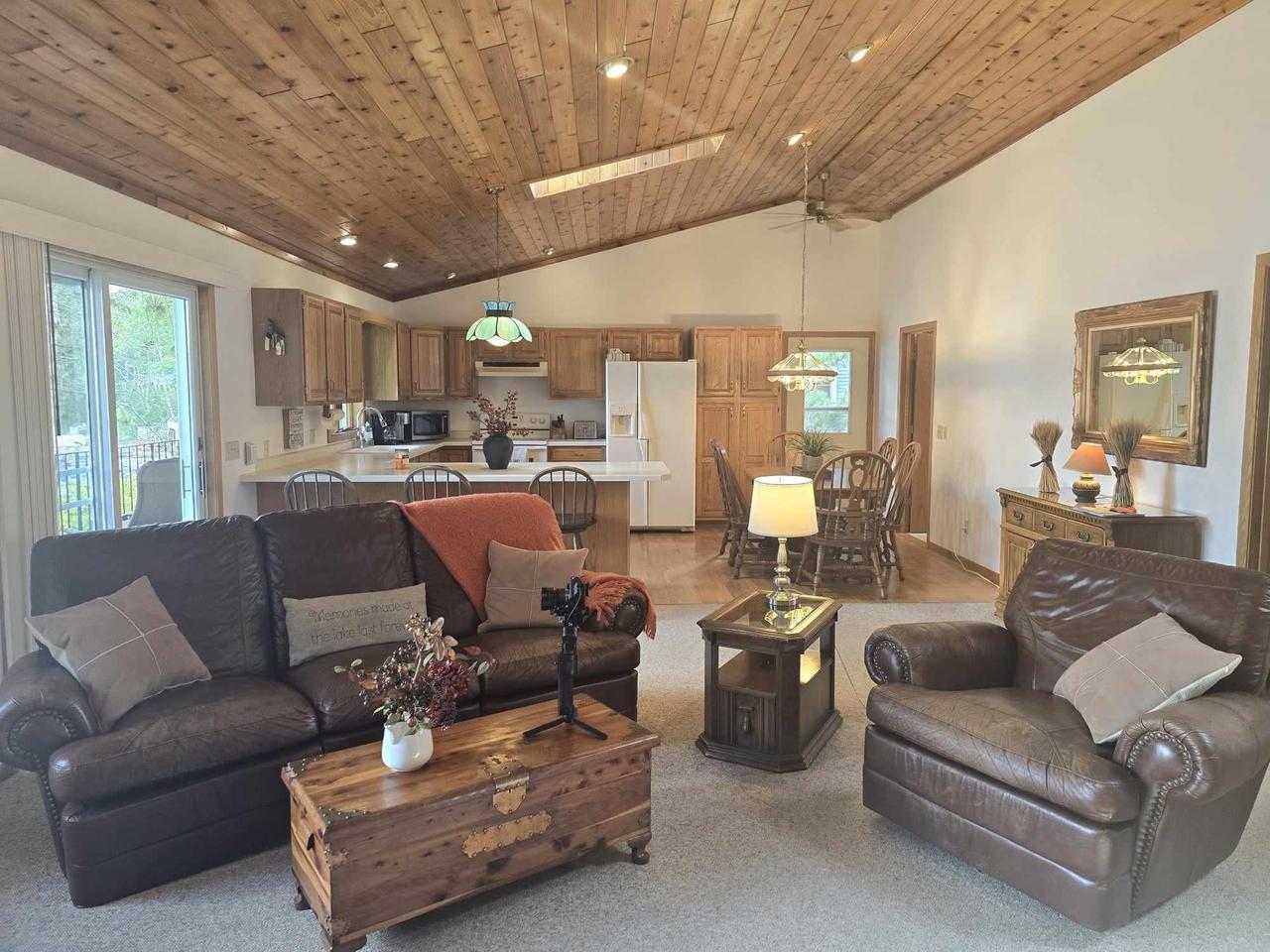 W6924 South SILVER LAKE ROAD