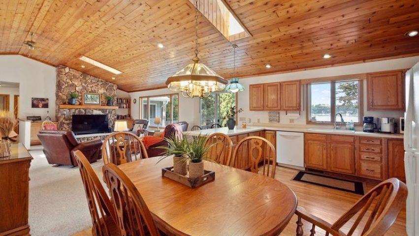 W6924 South SILVER LAKE ROAD