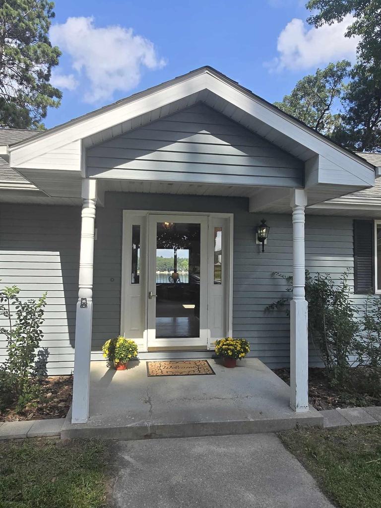 W6924 South SILVER LAKE ROAD