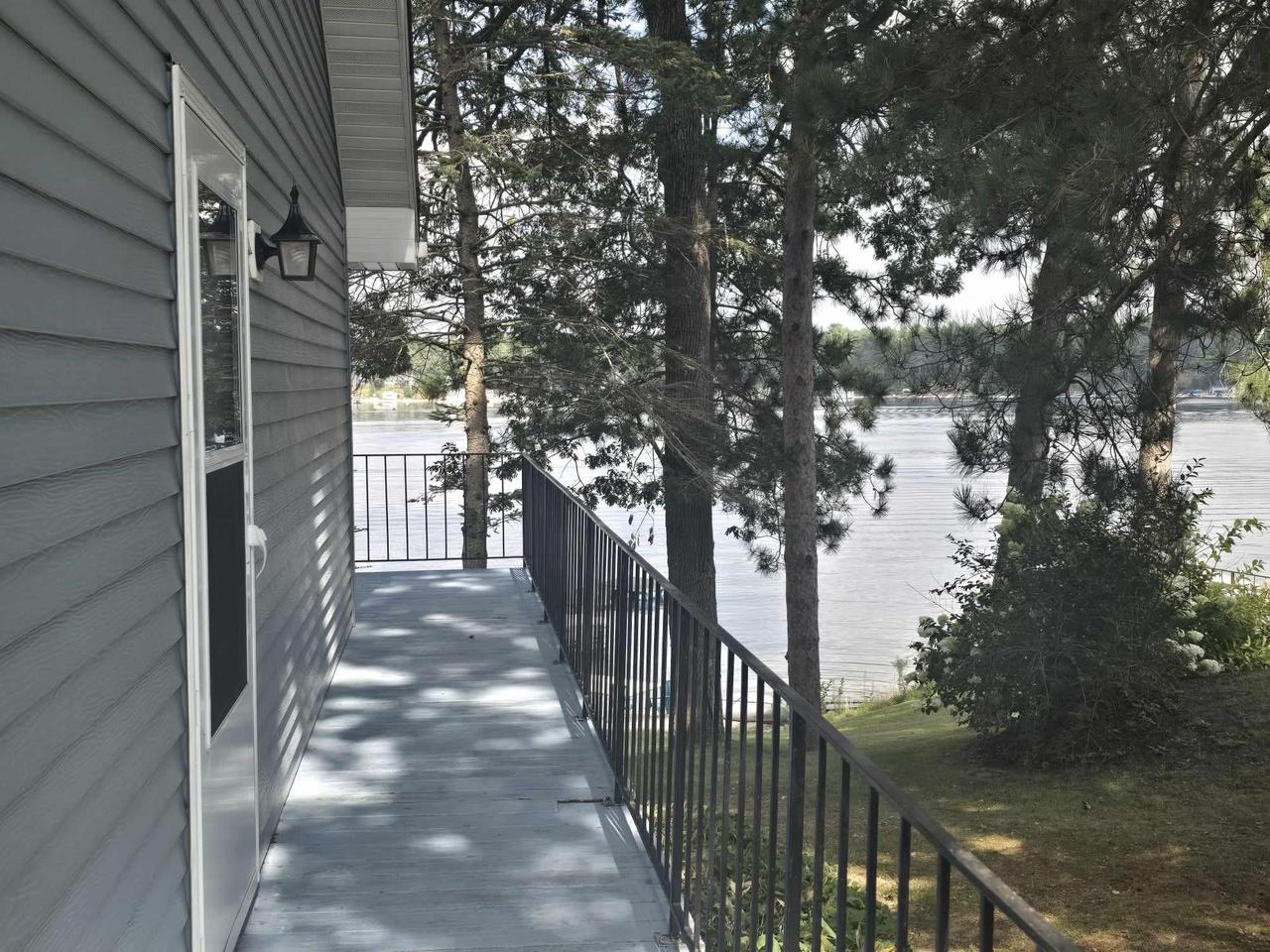 W6924 South SILVER LAKE ROAD