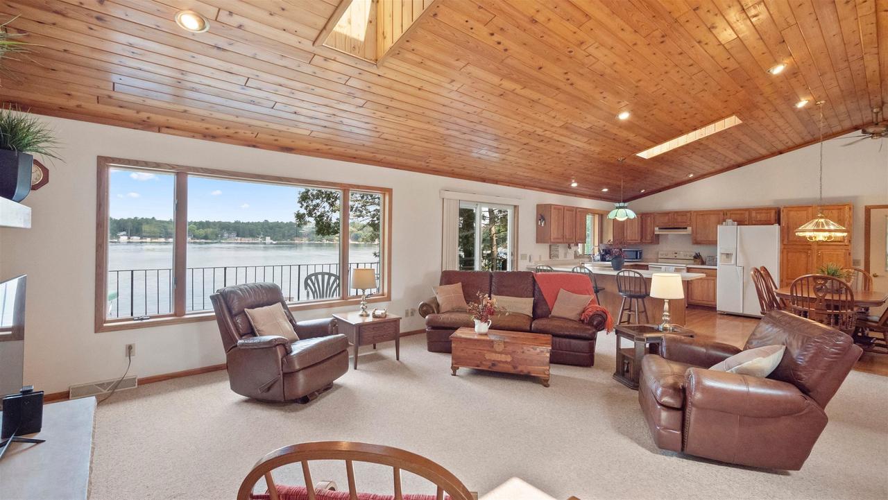 W6924 South SILVER LAKE ROAD