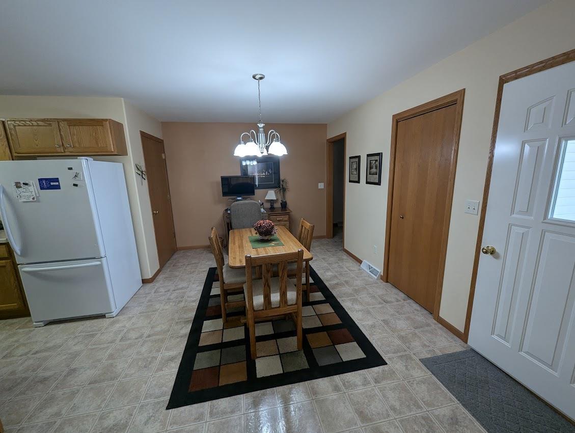 1389 West SOUTH PARK AVENUE