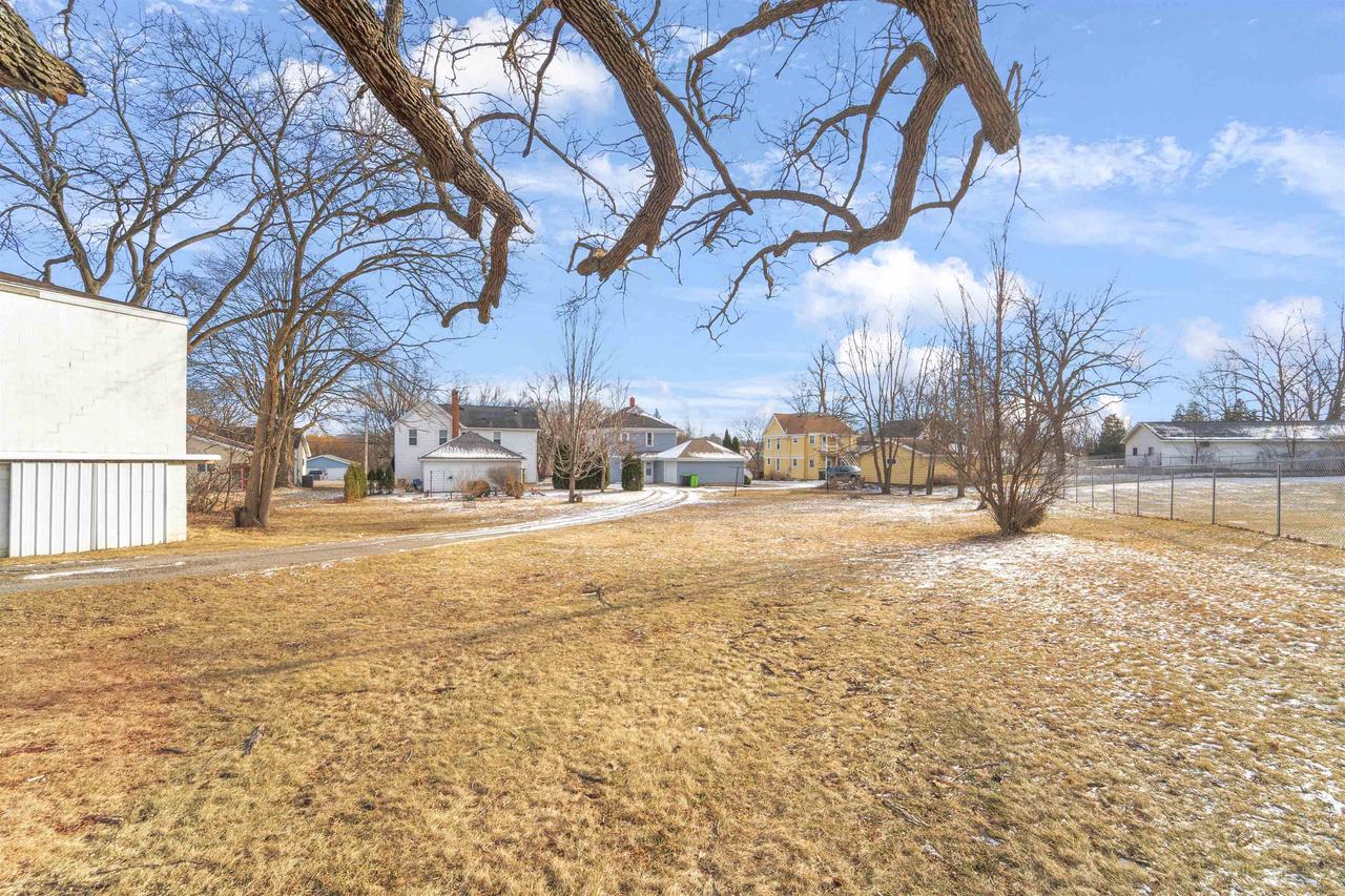 615 North LAWSON DRIVE