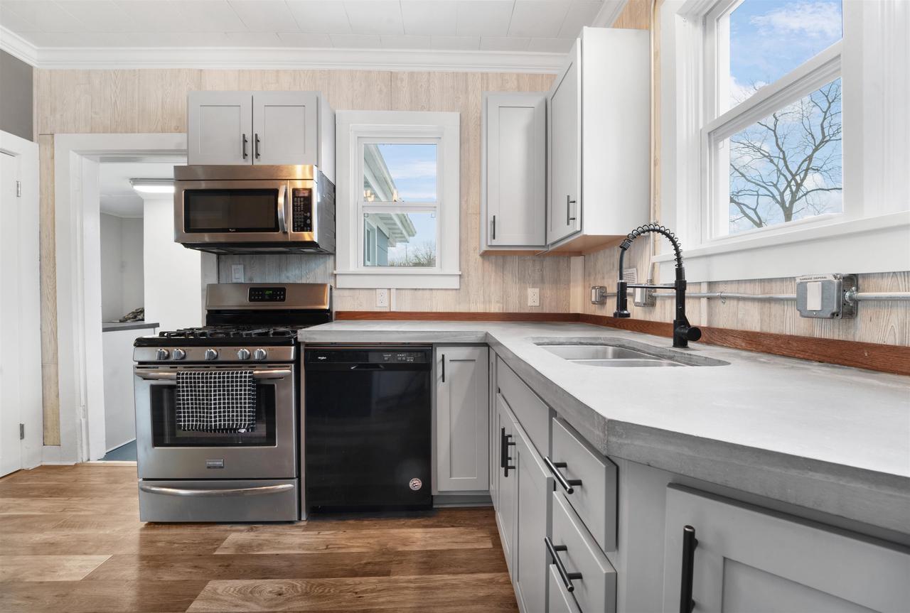 615 North LAWSON DRIVE