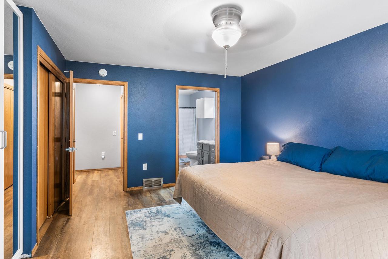 1568 South OAKWOOD ROAD