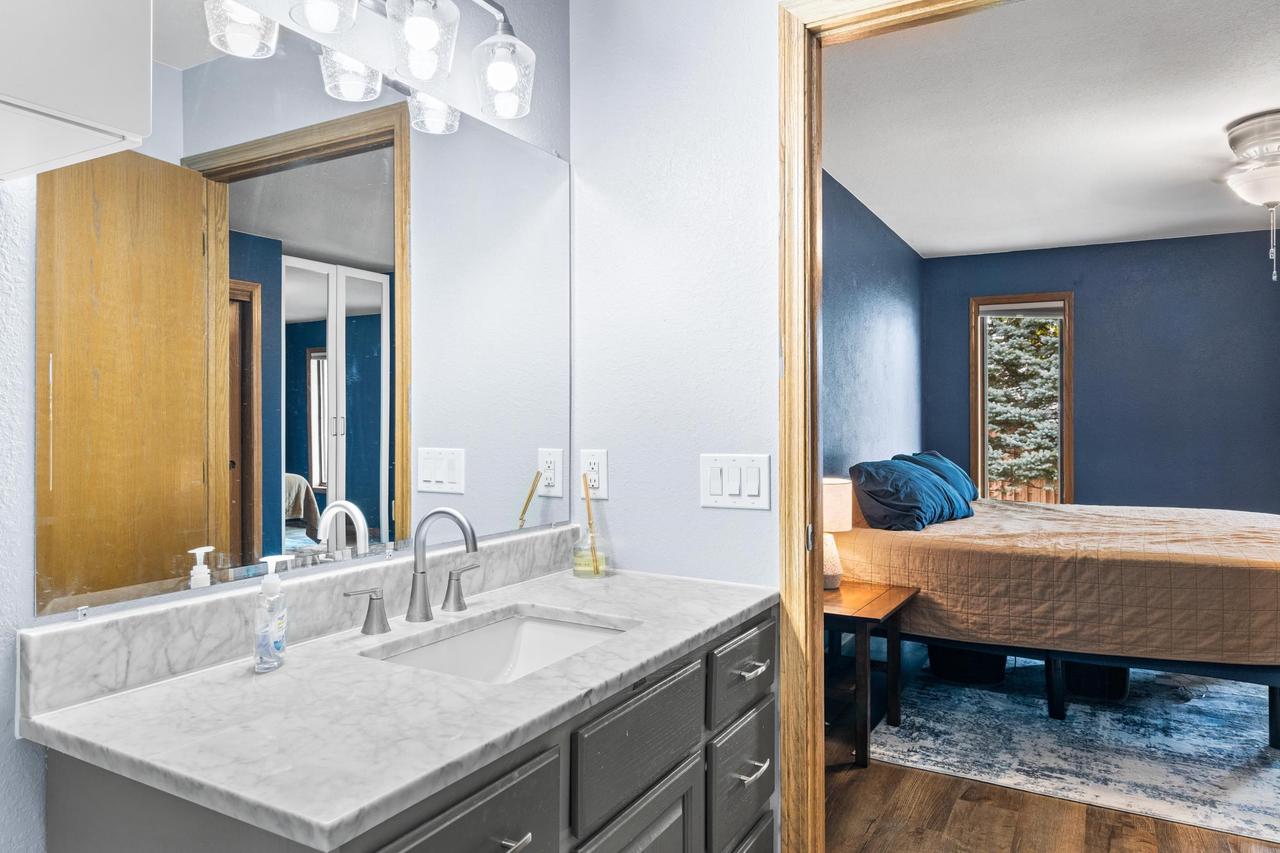 1568 South OAKWOOD ROAD