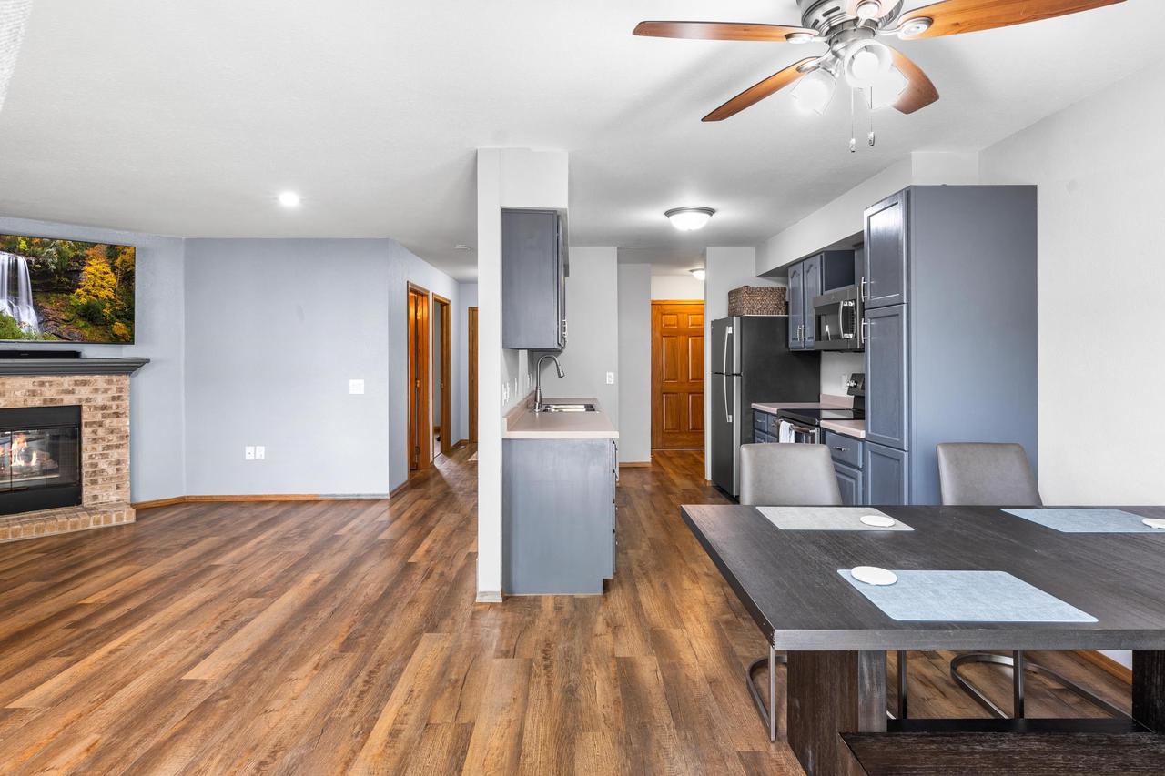 1568 South OAKWOOD ROAD