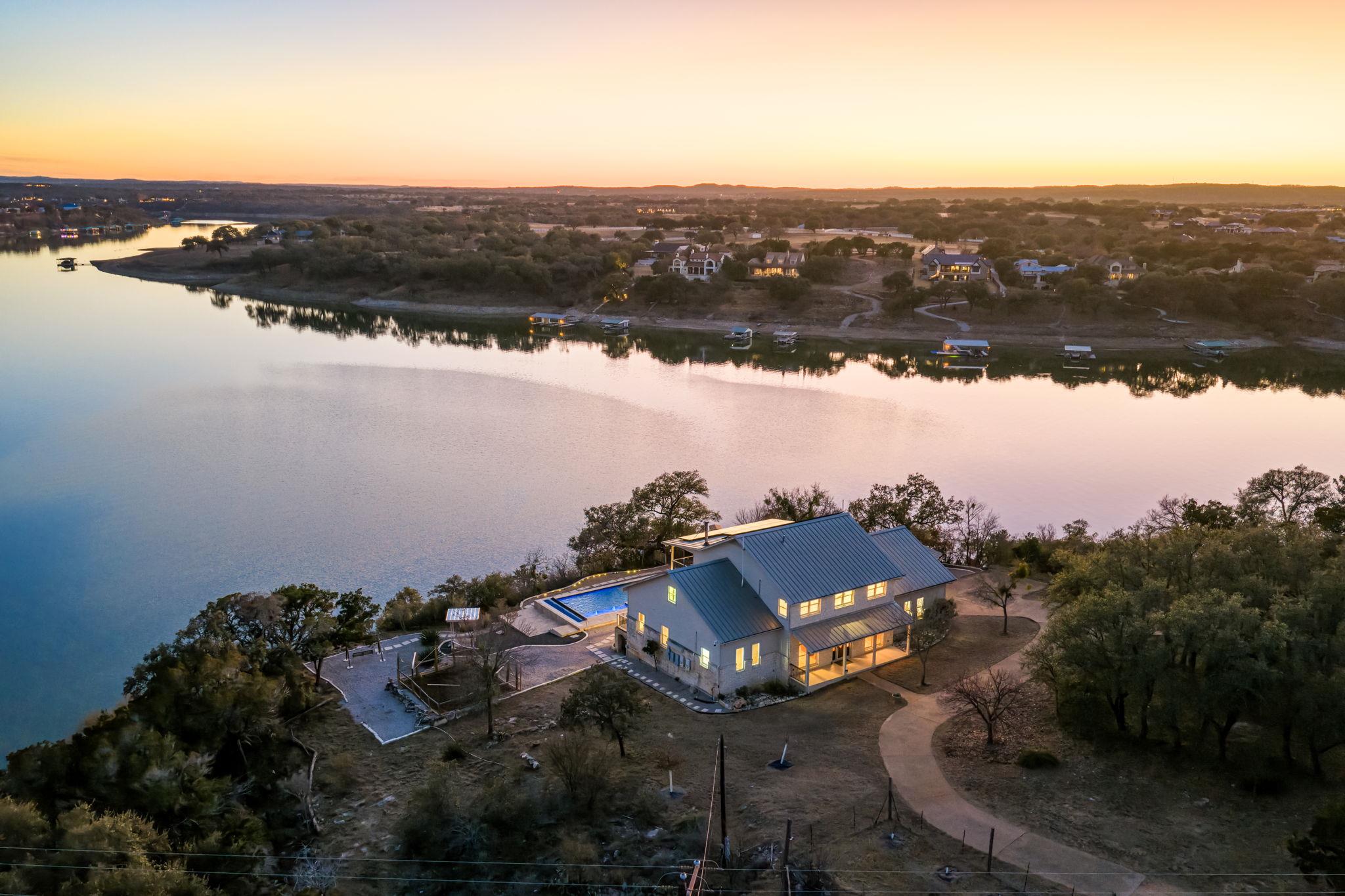 4300 Travis Peak TRL