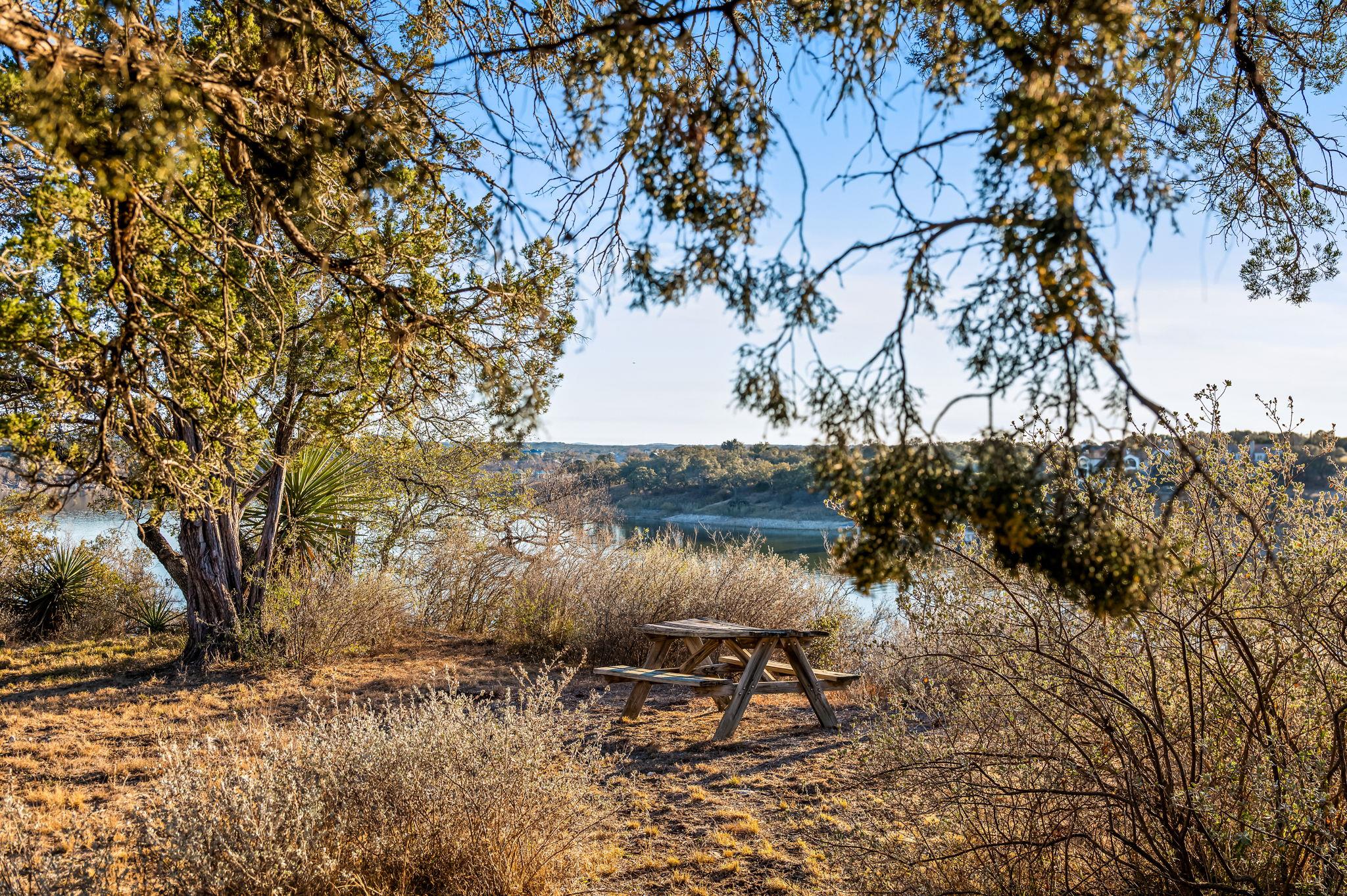 4300 Travis Peak TRL