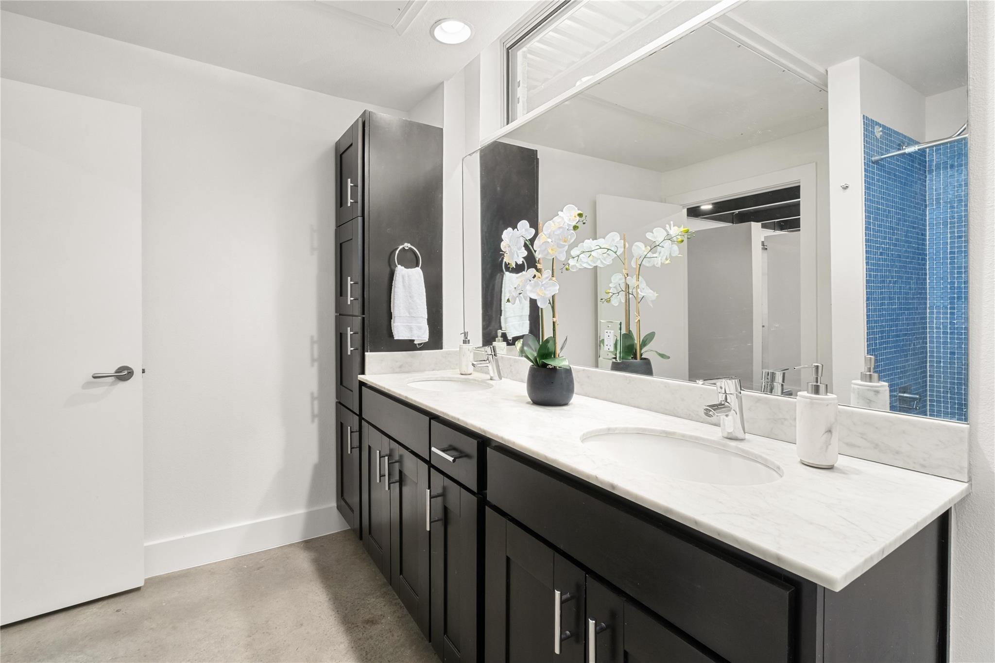 2205 N Lamar BLVD # 113