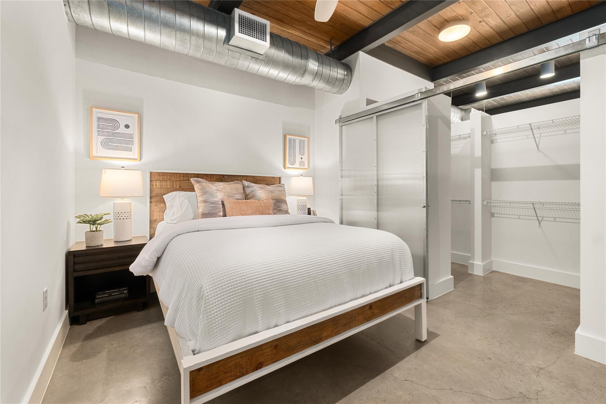 2205 N Lamar BLVD # 113