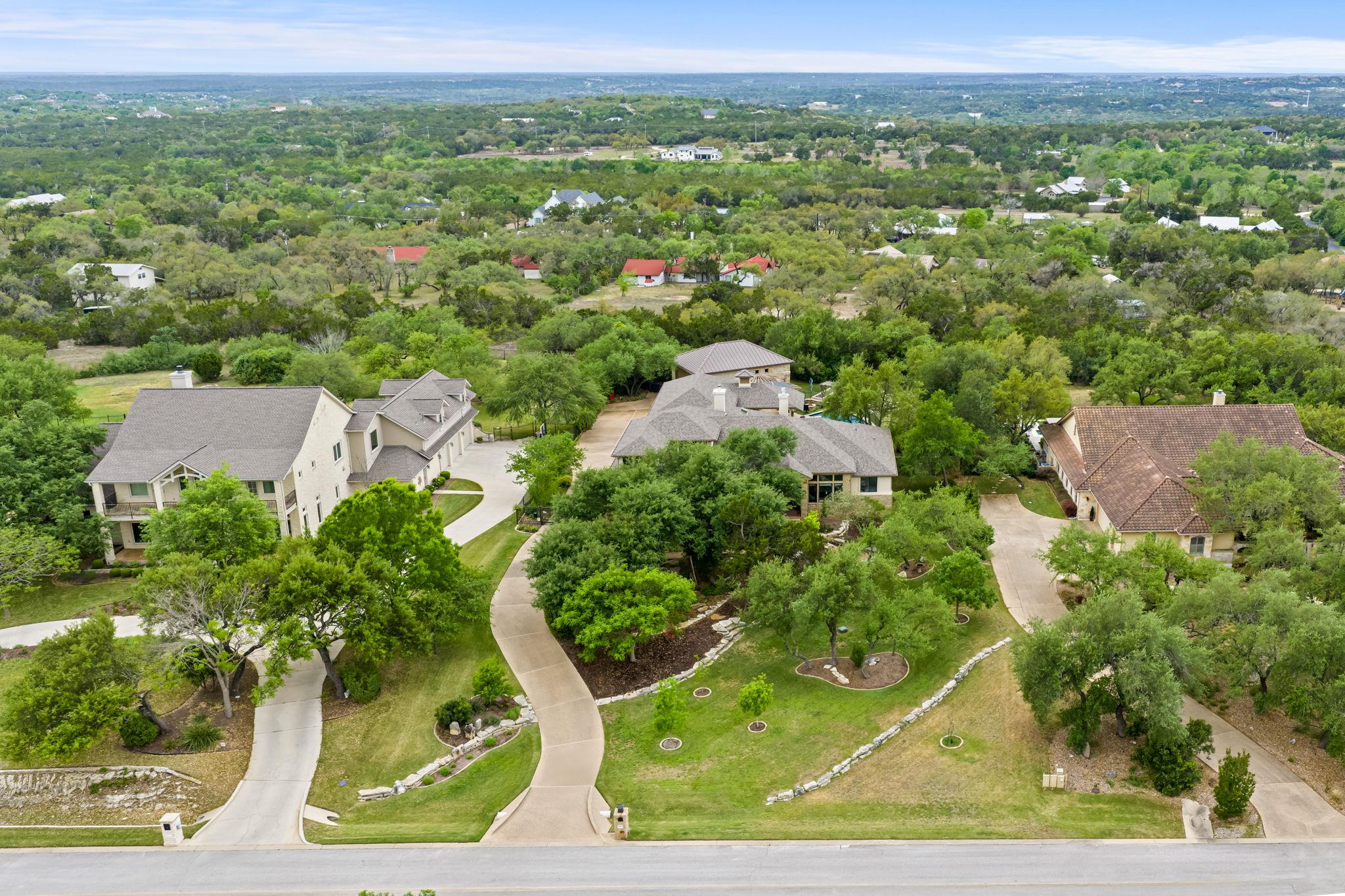 8815 Blazyk DR