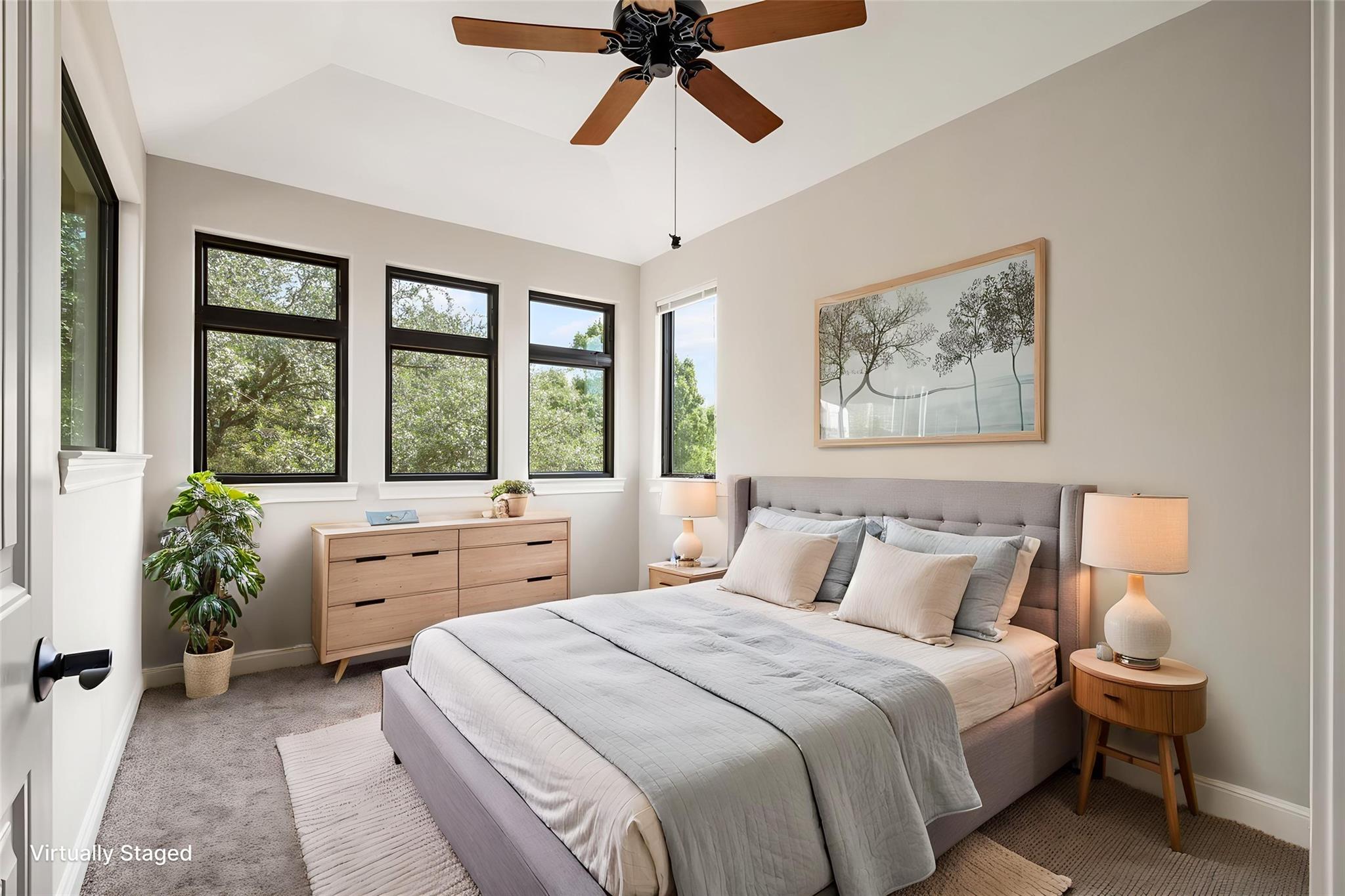8815 Blazyk DR