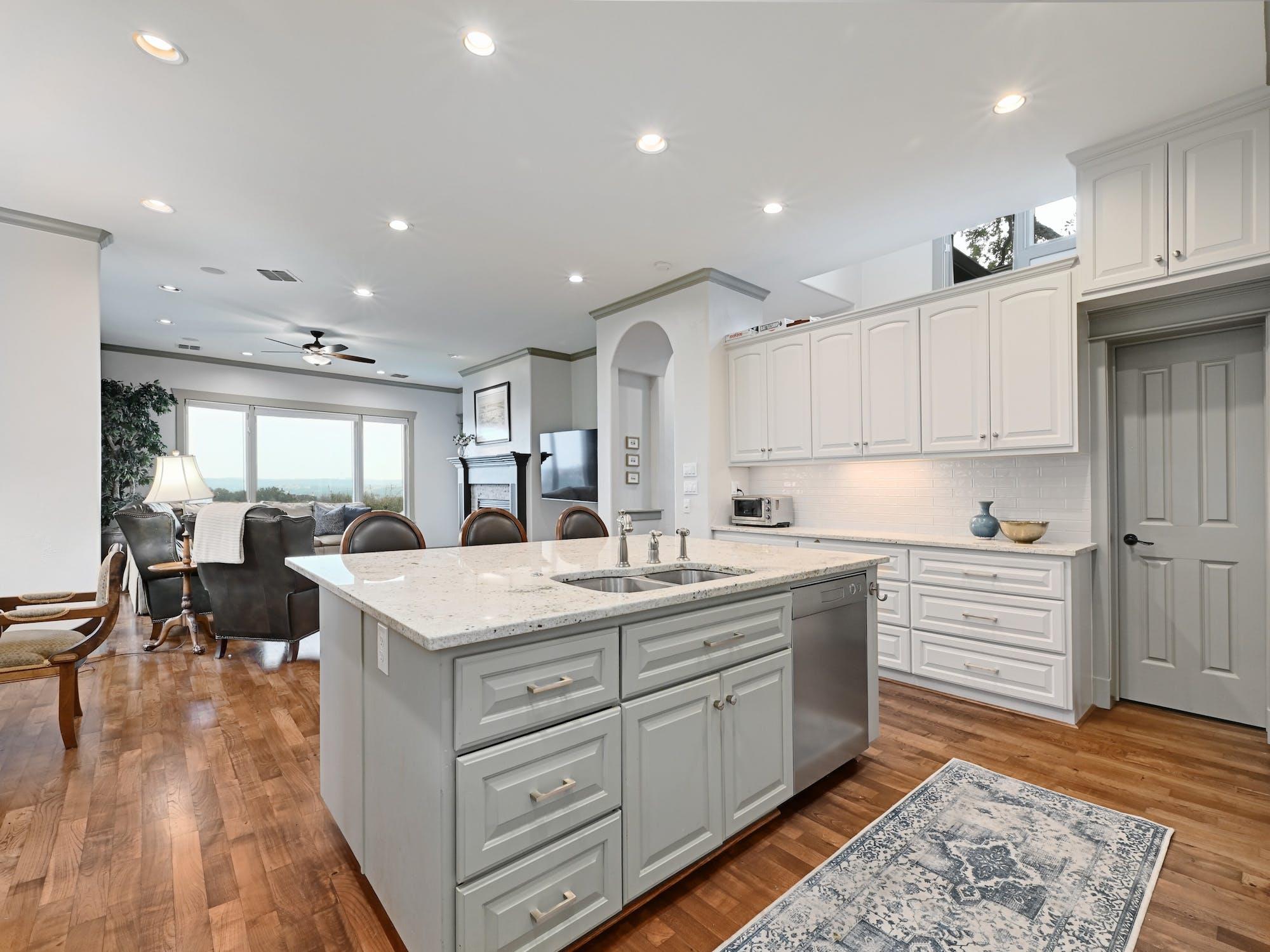 2300 Barton Creek BLVD # 1