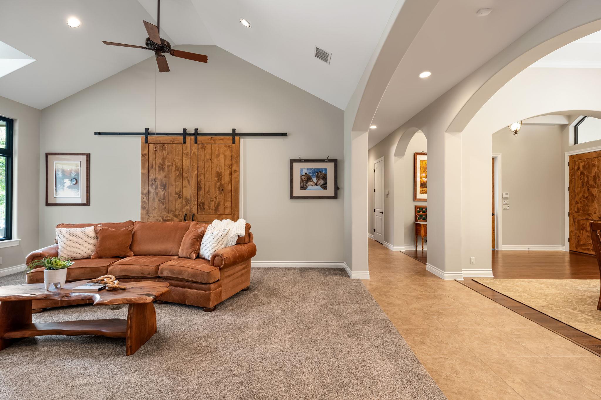 8815 Blazyk DR