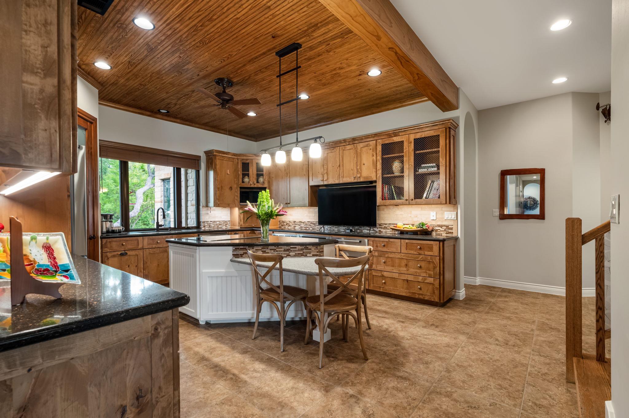 8815 Blazyk DR
