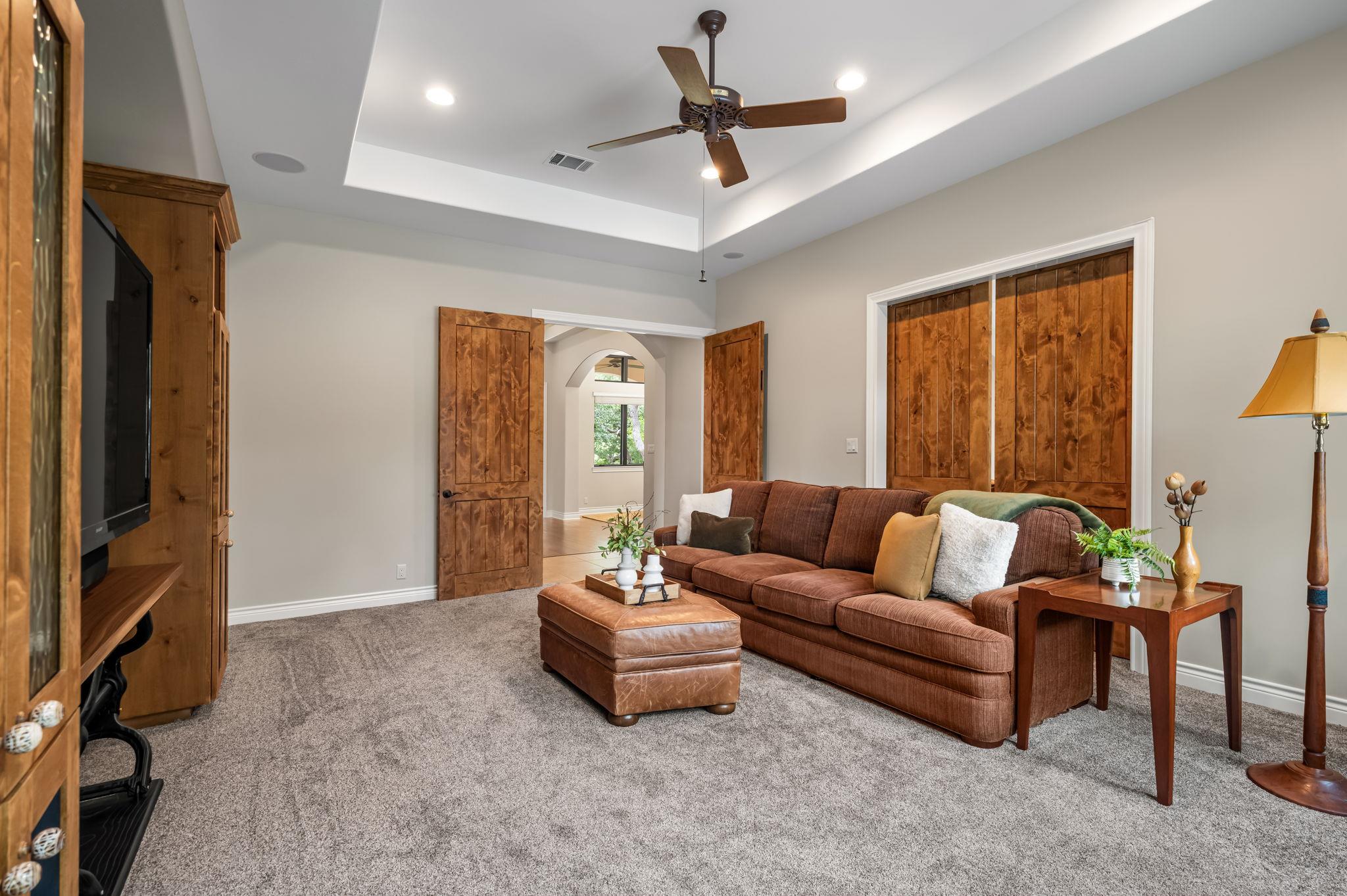 8815 Blazyk DR