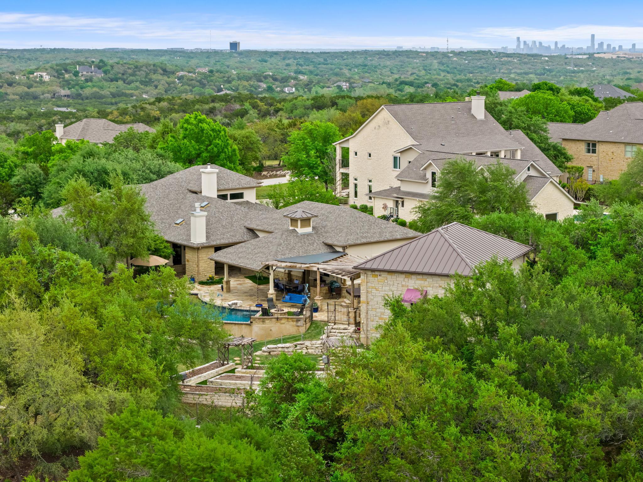 8815 Blazyk DR