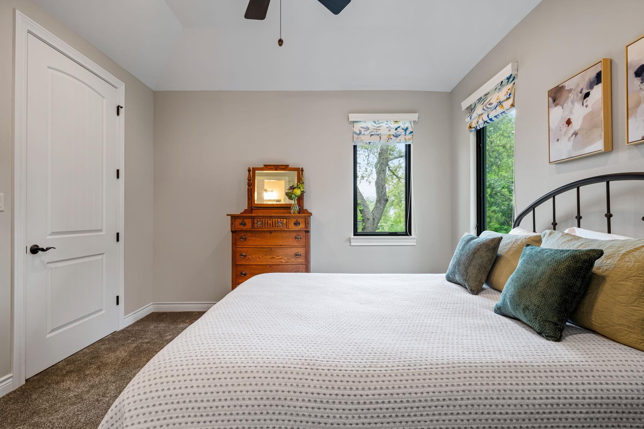 8815 Blazyk DR