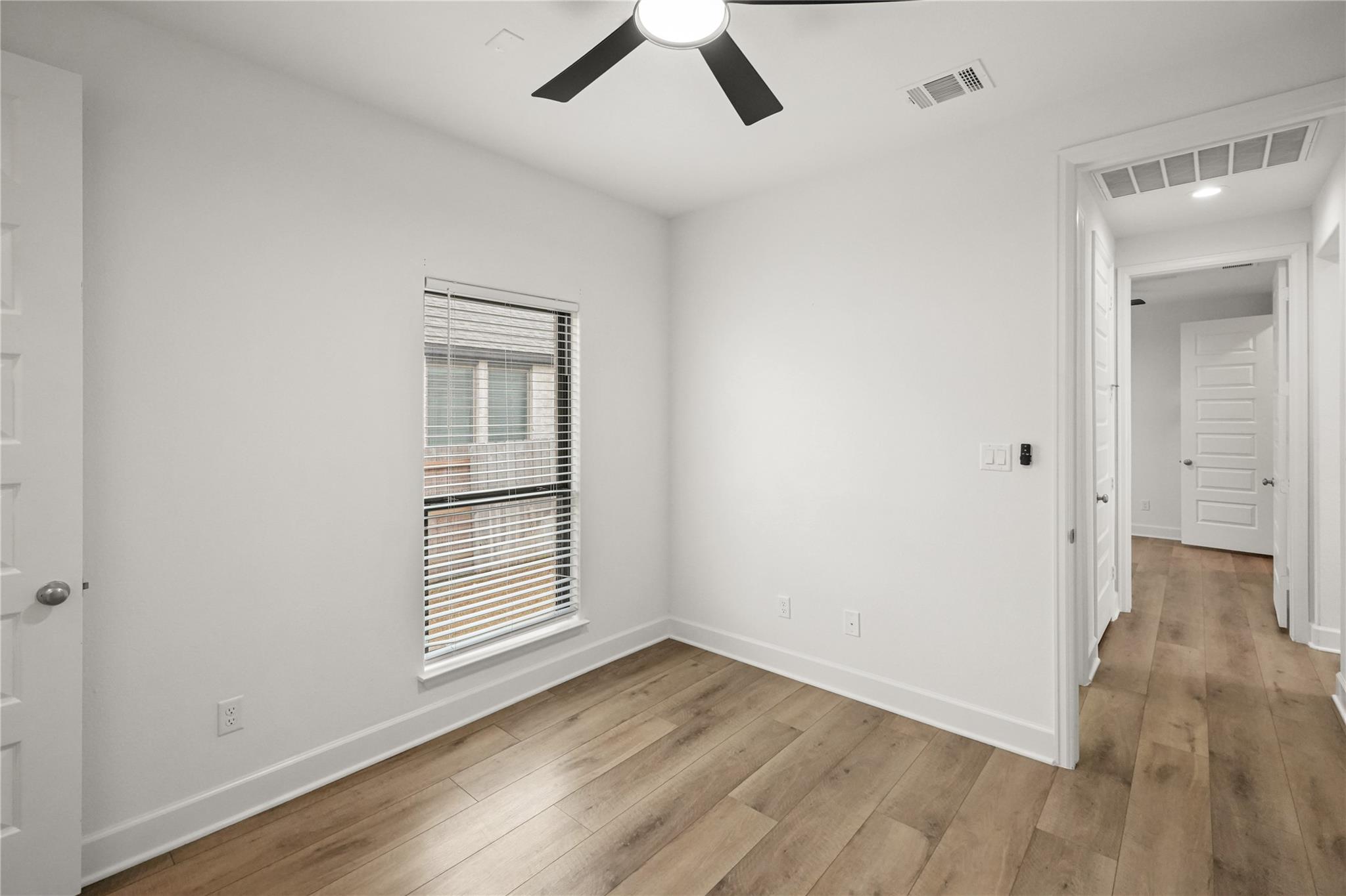 135 Plumbago LOOP