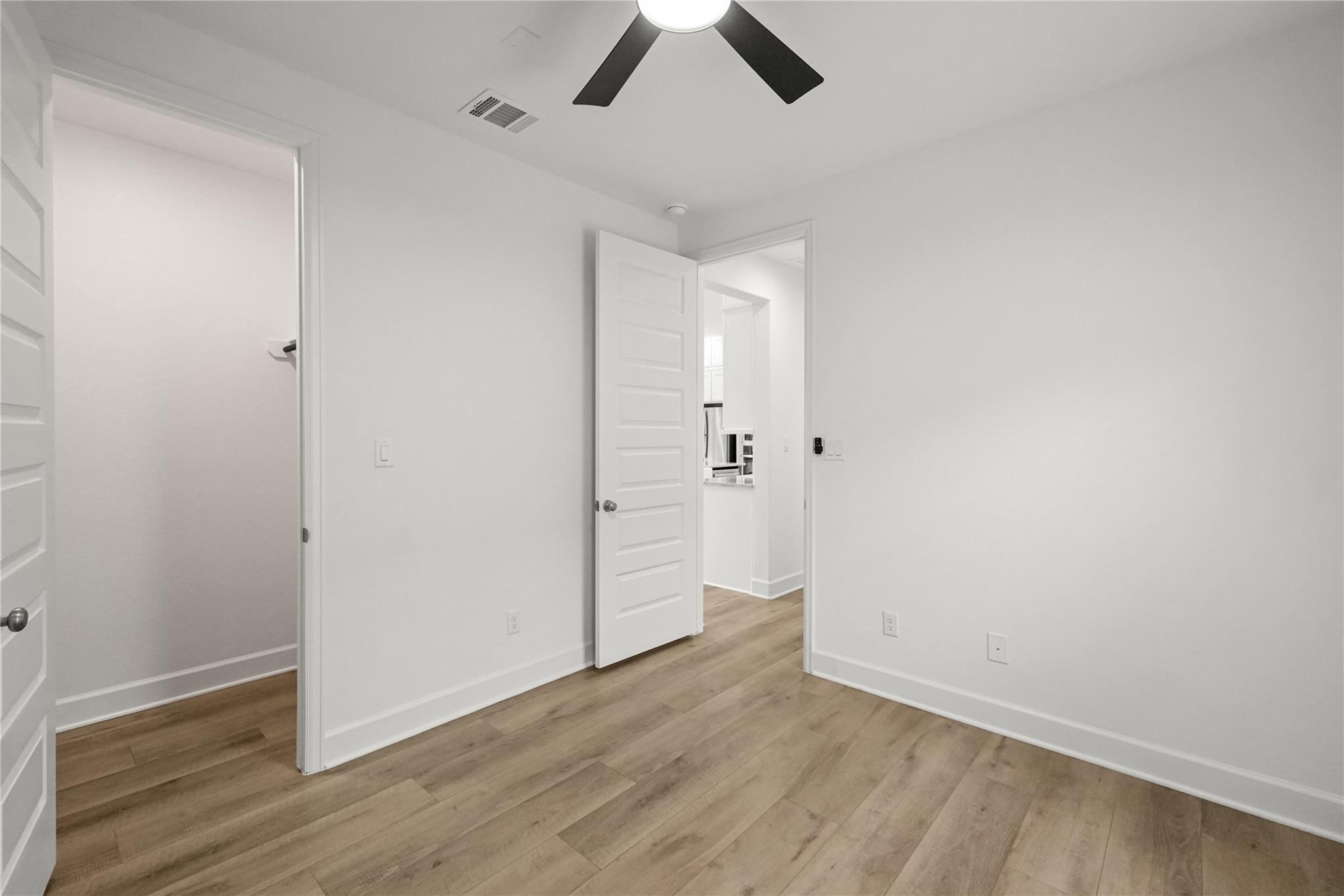 135 Plumbago LOOP