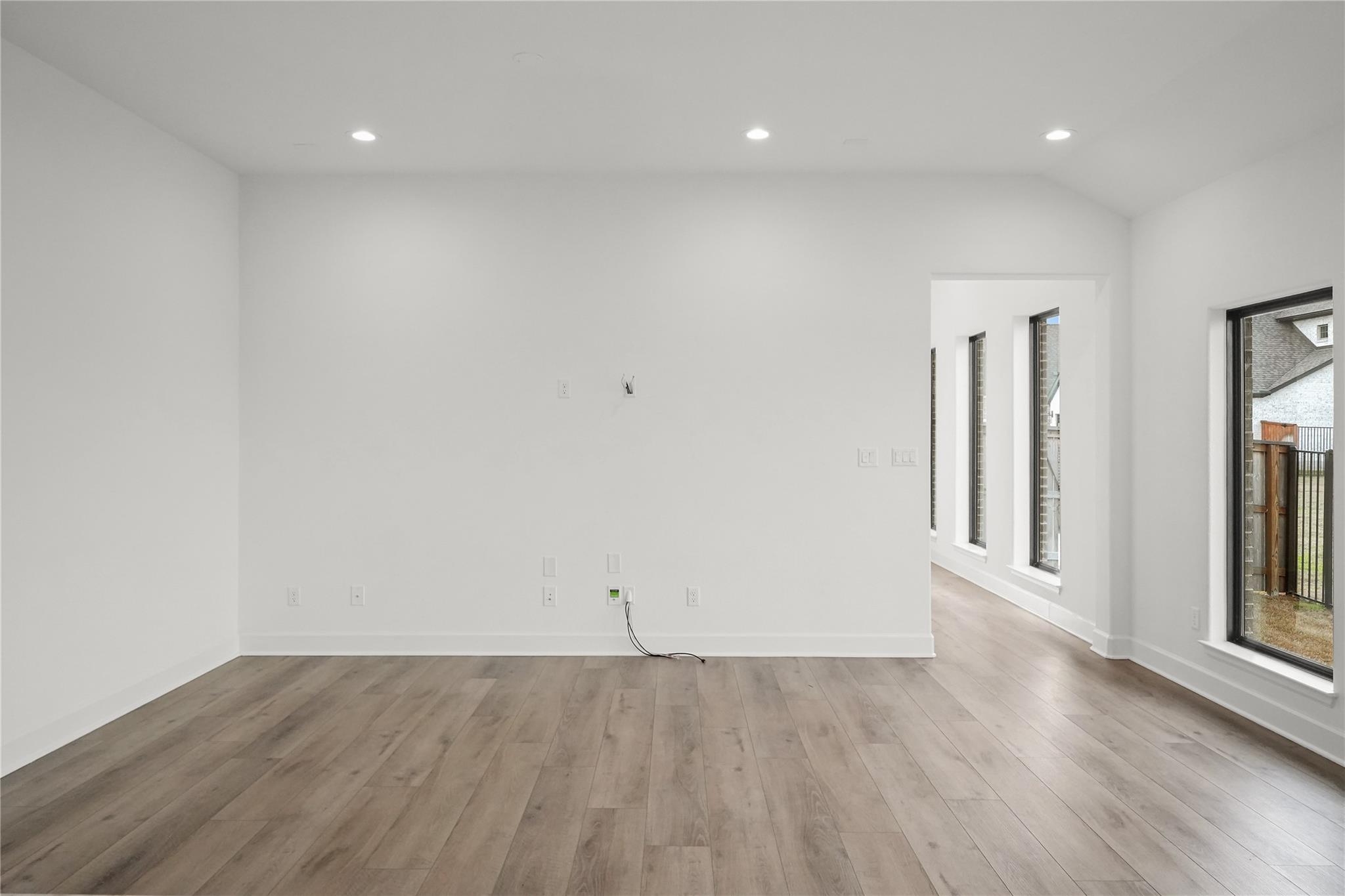 135 Plumbago LOOP
