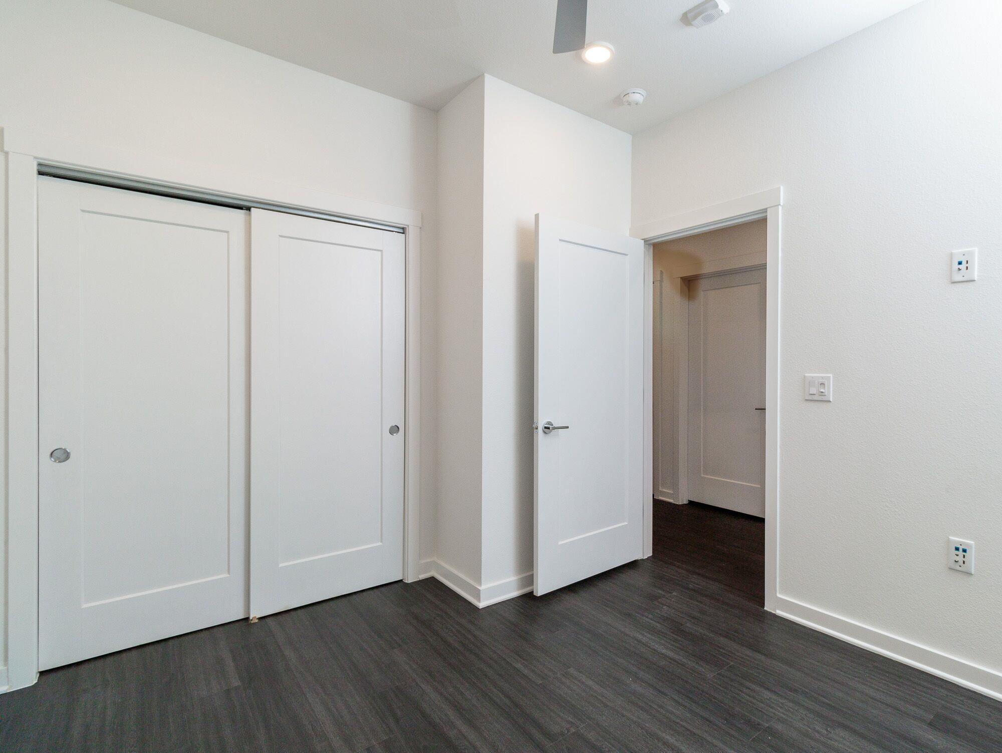 4361 S Congress Ave # 124