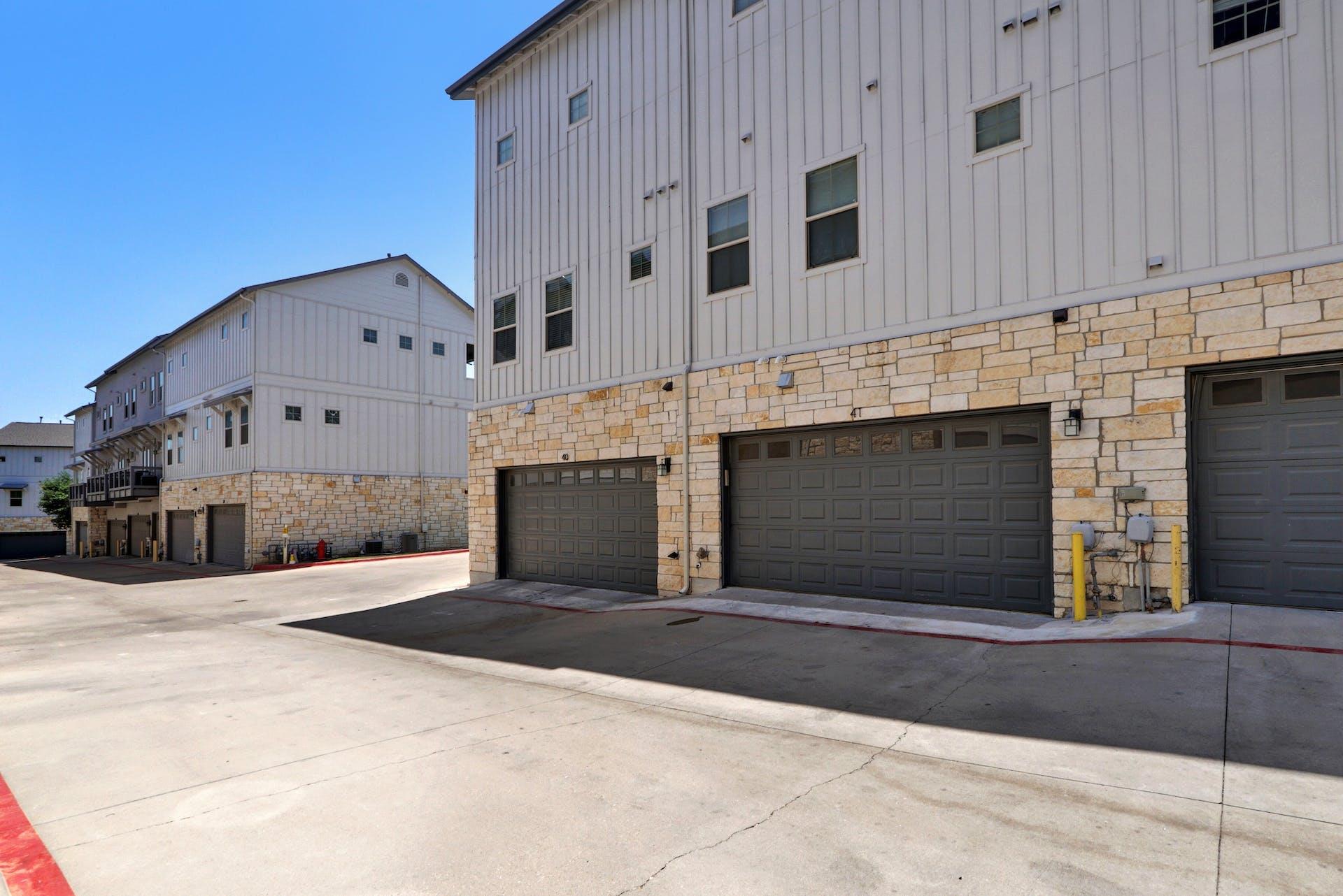 2520 Bluebonnet LN # 41