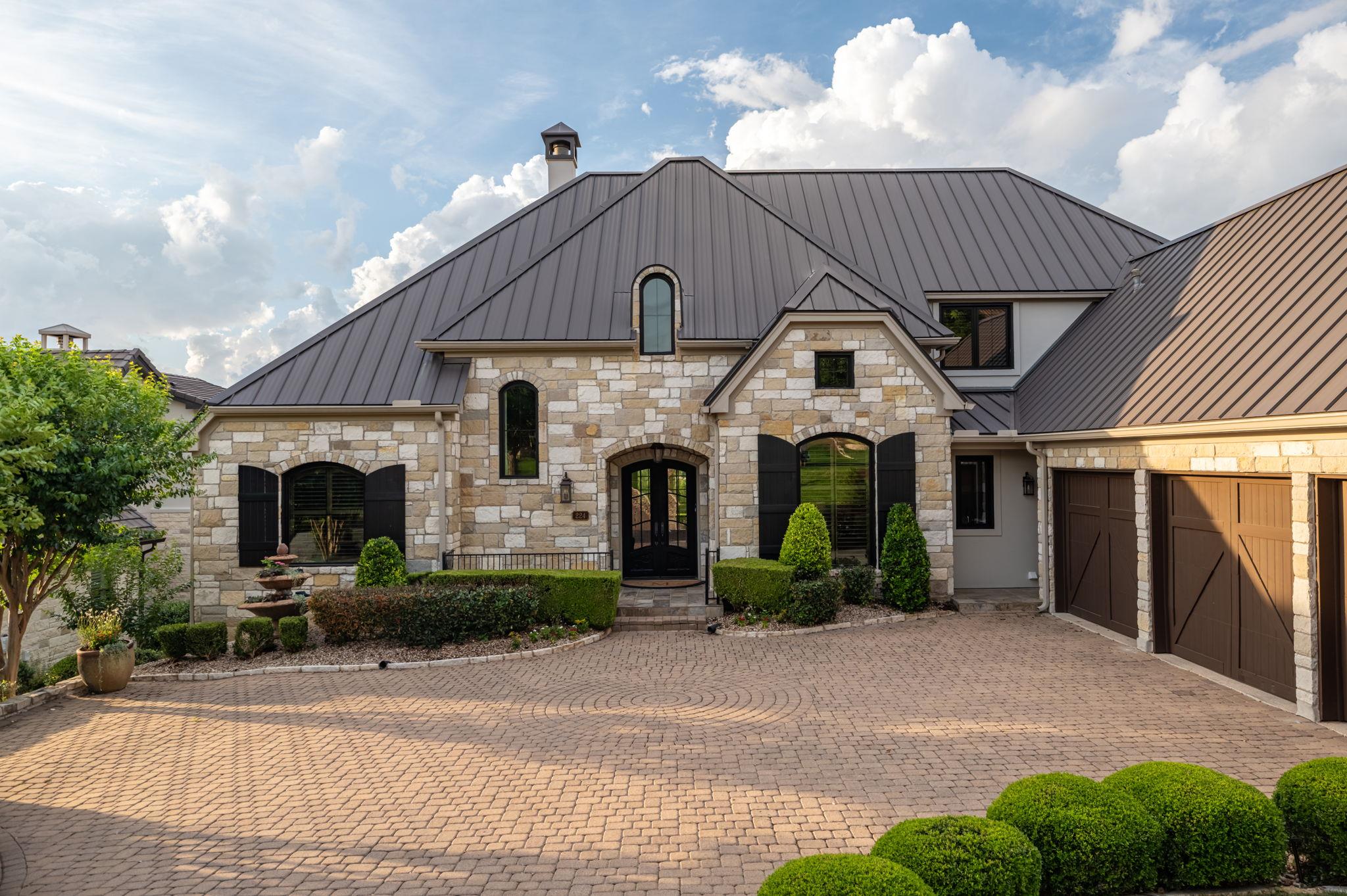 224 Golden Bear DR