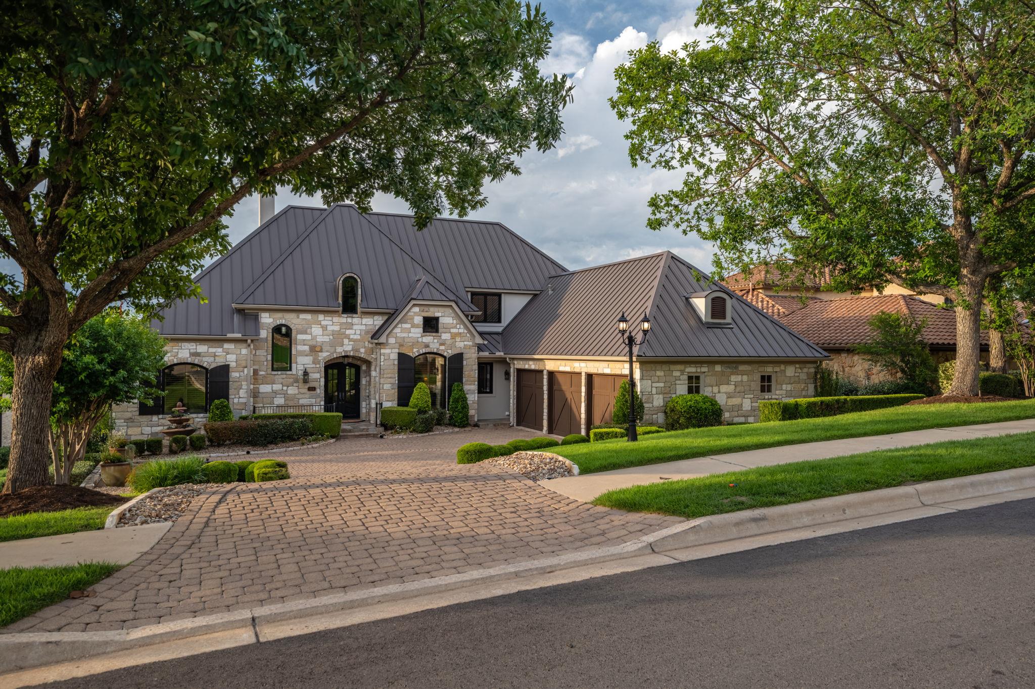 224 Golden Bear DR