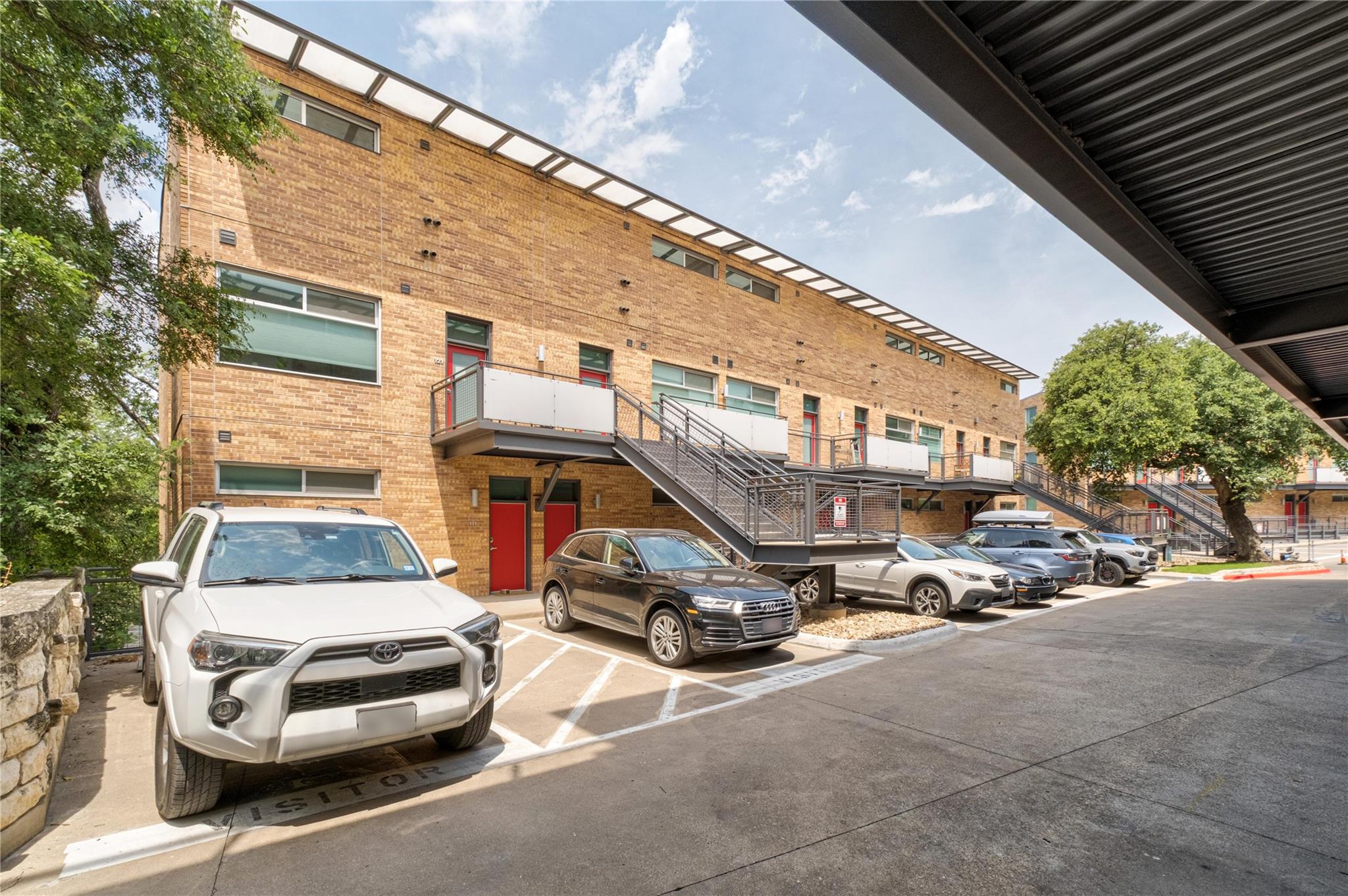 2205 N Lamar BLVD # 113