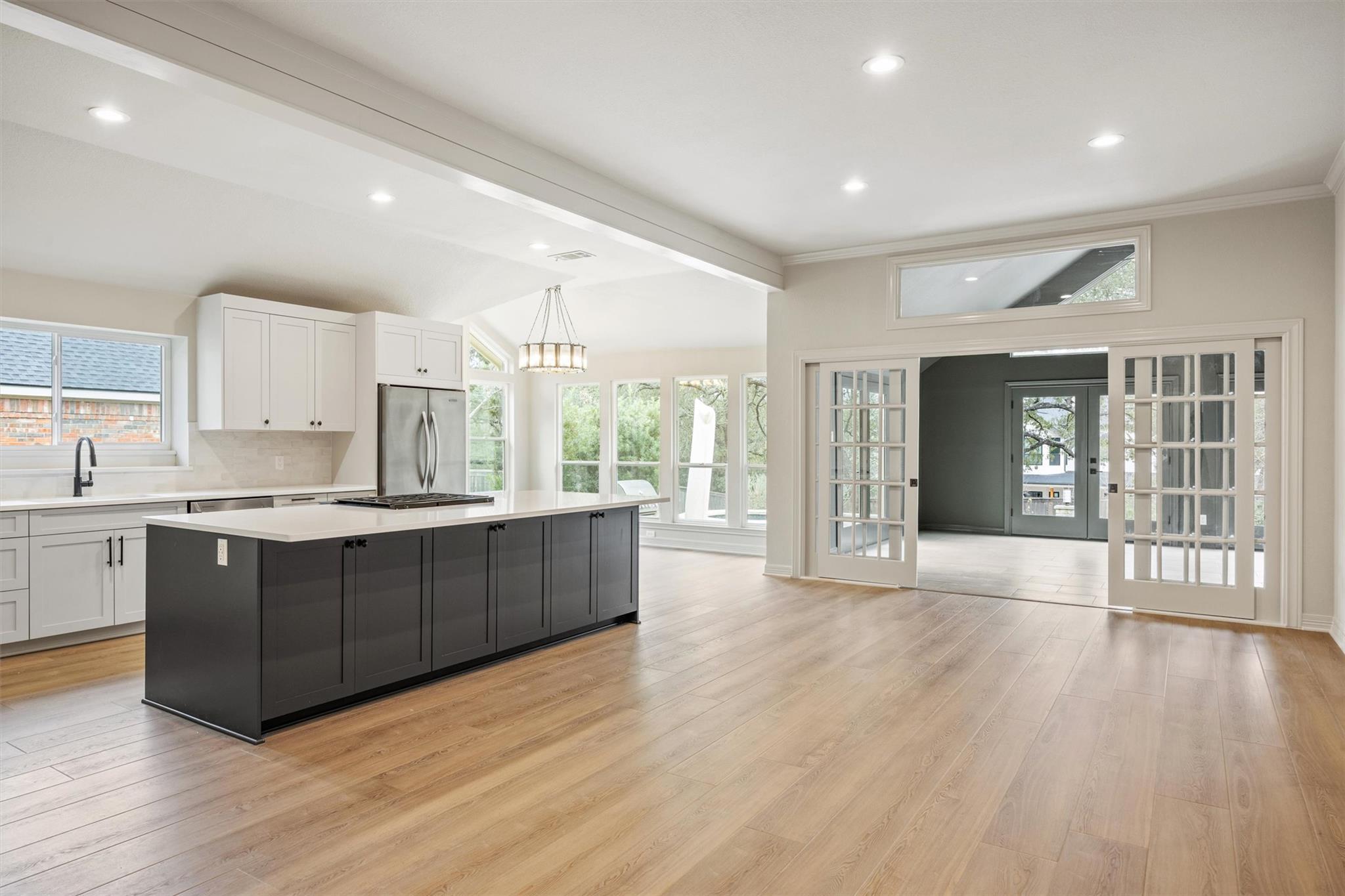 9505 Scenic Bluff DR