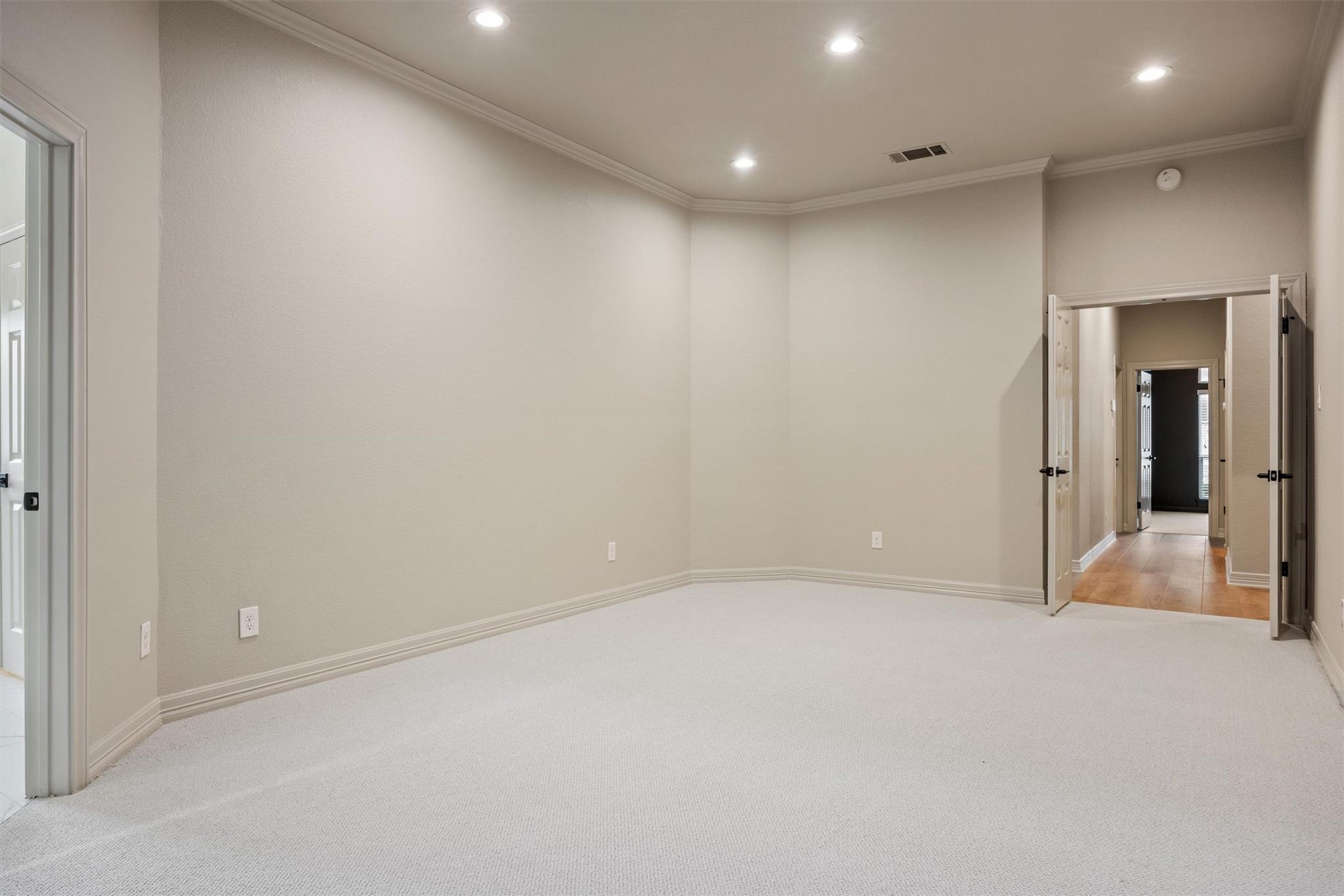 9505 Scenic Bluff DR