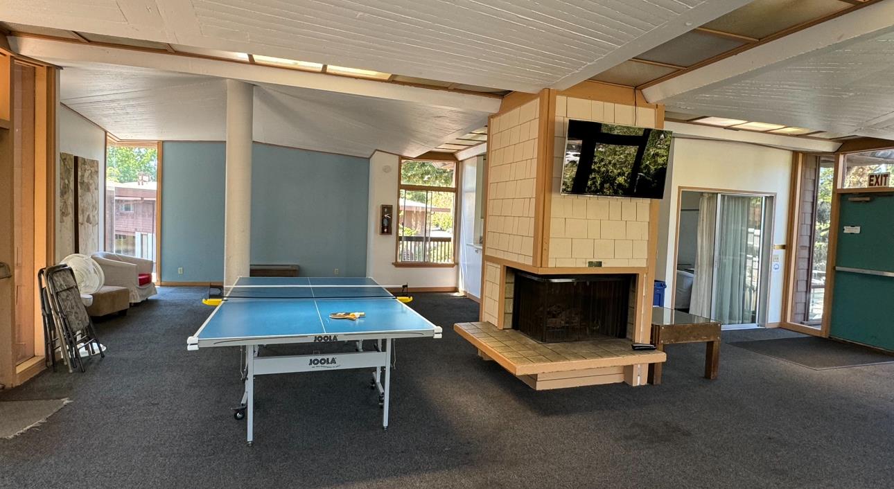 500 W Middlefield RD 71