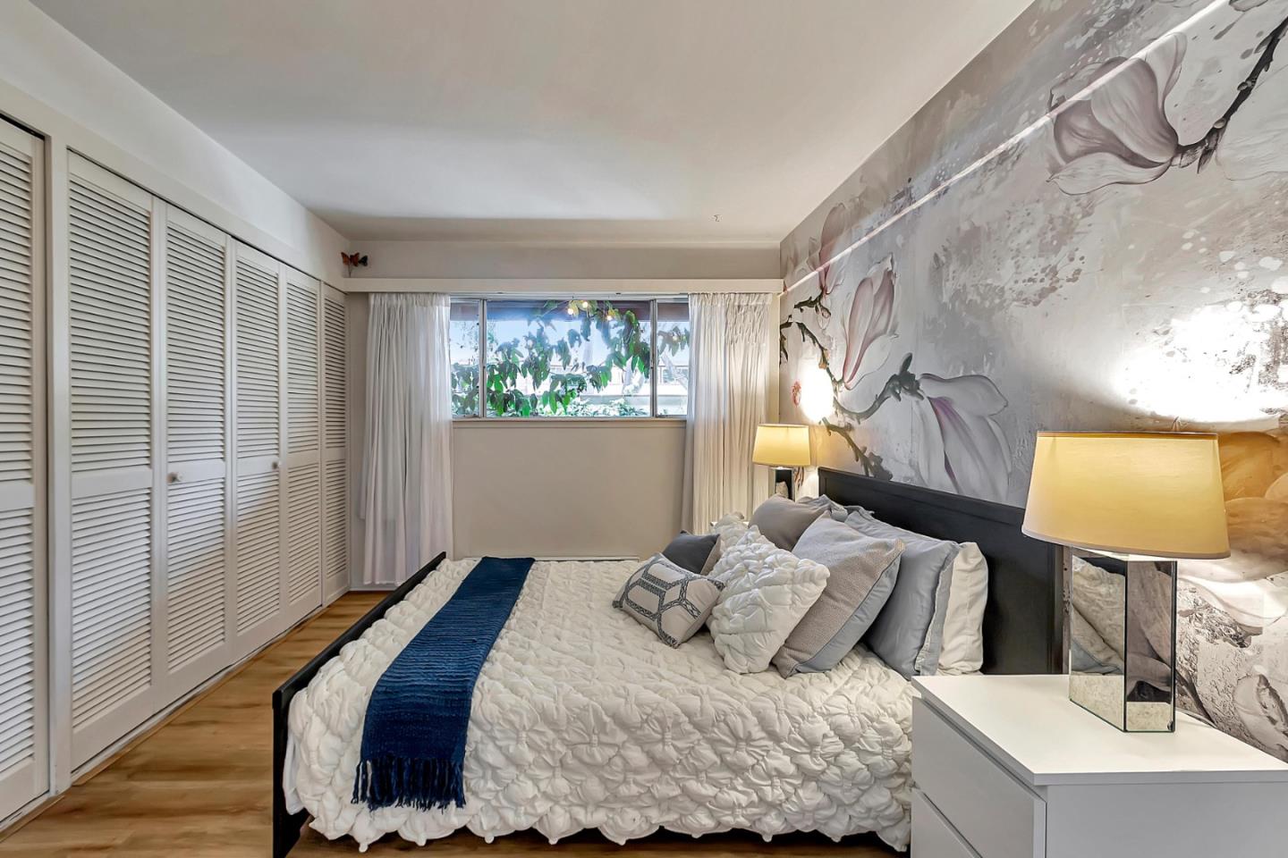 500 W Middlefield RD 71