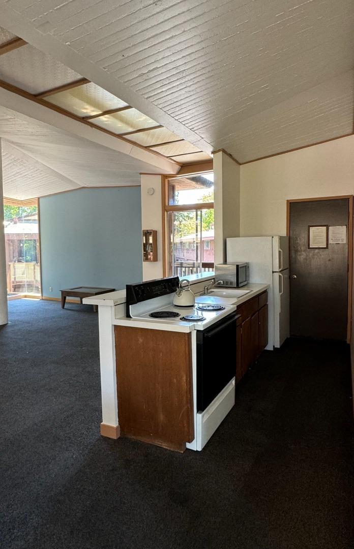 500 W Middlefield RD 71