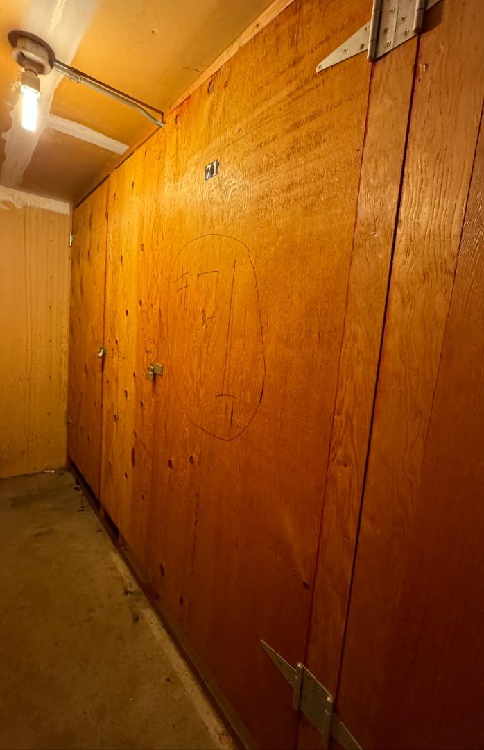 500 W Middlefield RD 71