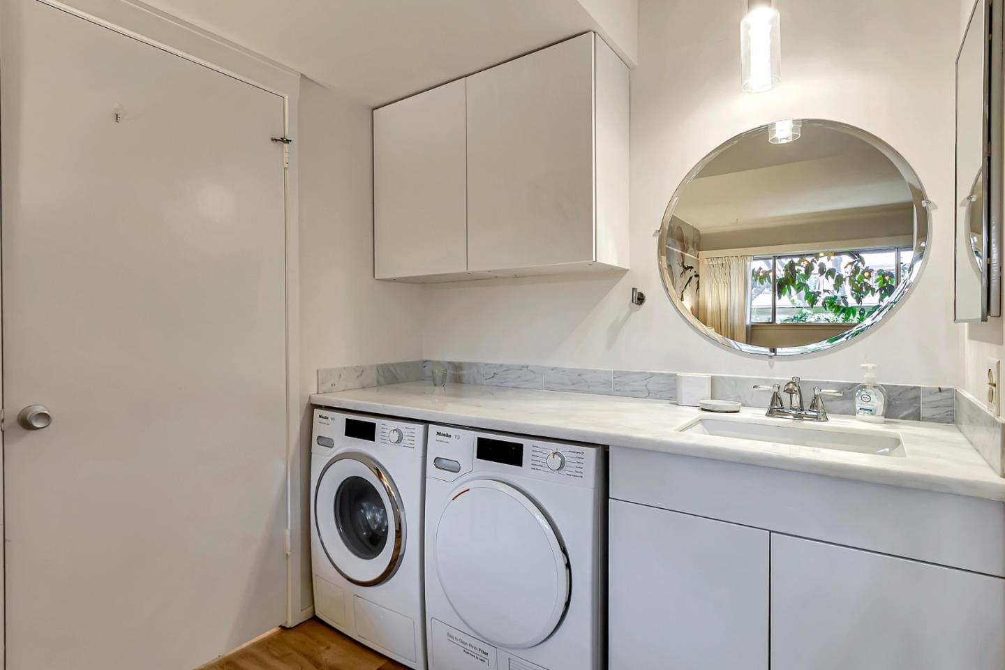 500 W Middlefield RD 71