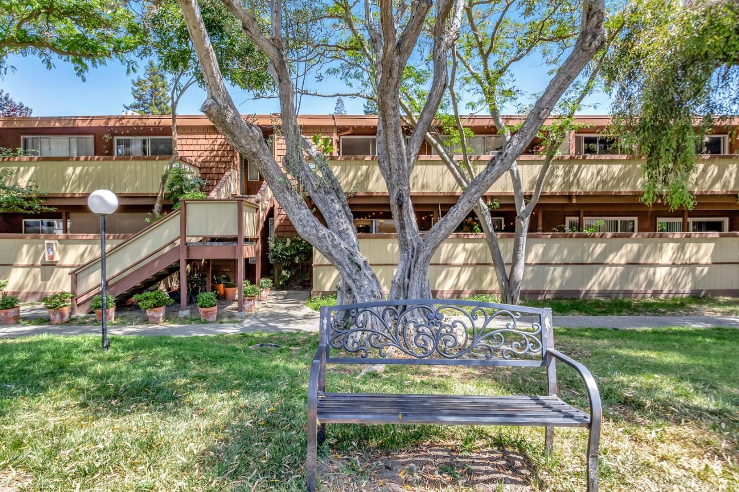 500 W Middlefield RD 71