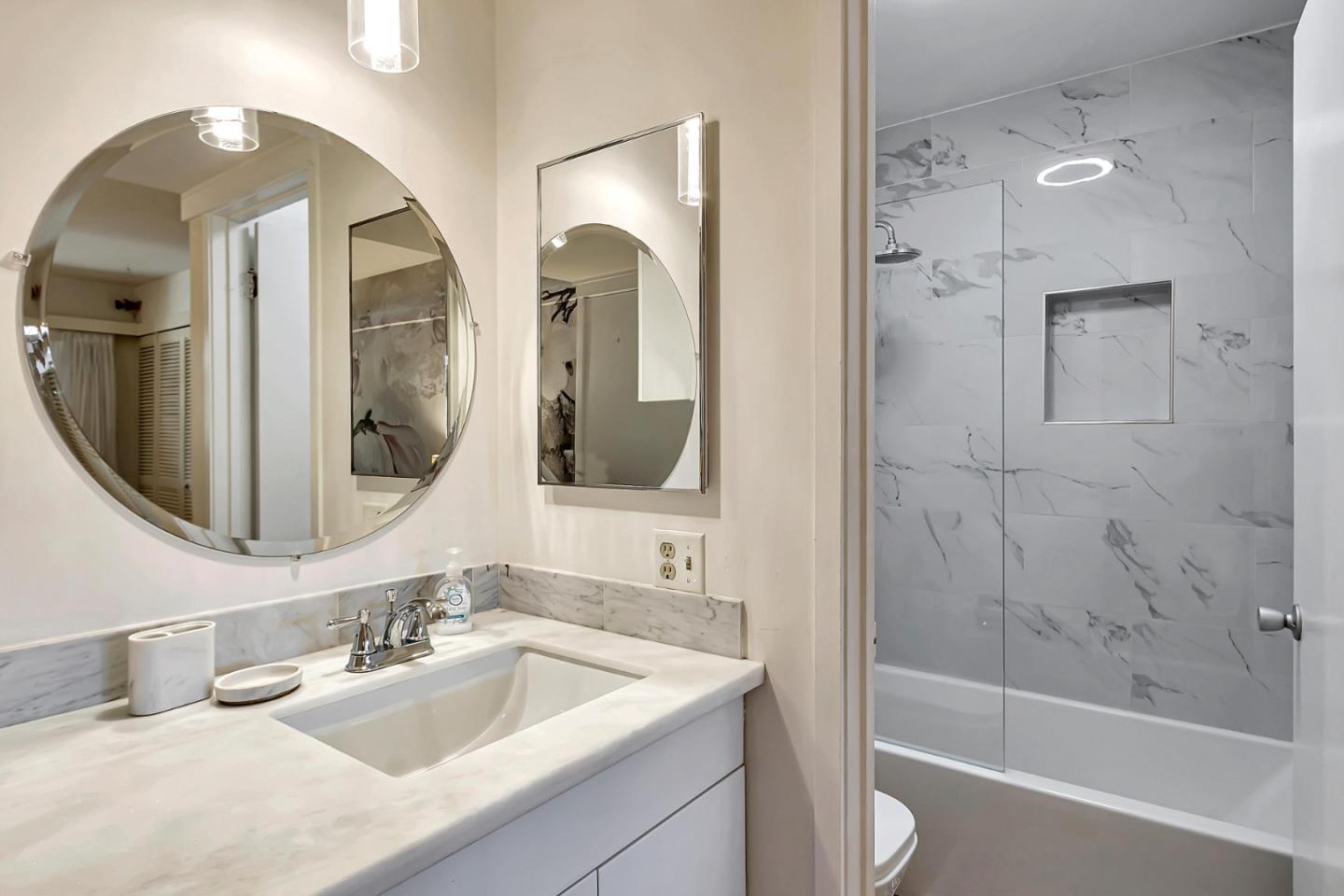 500 W Middlefield RD 71