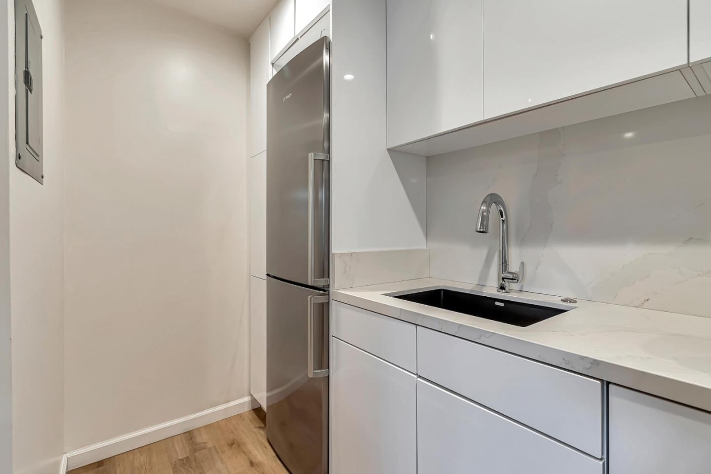 500 W Middlefield RD 71