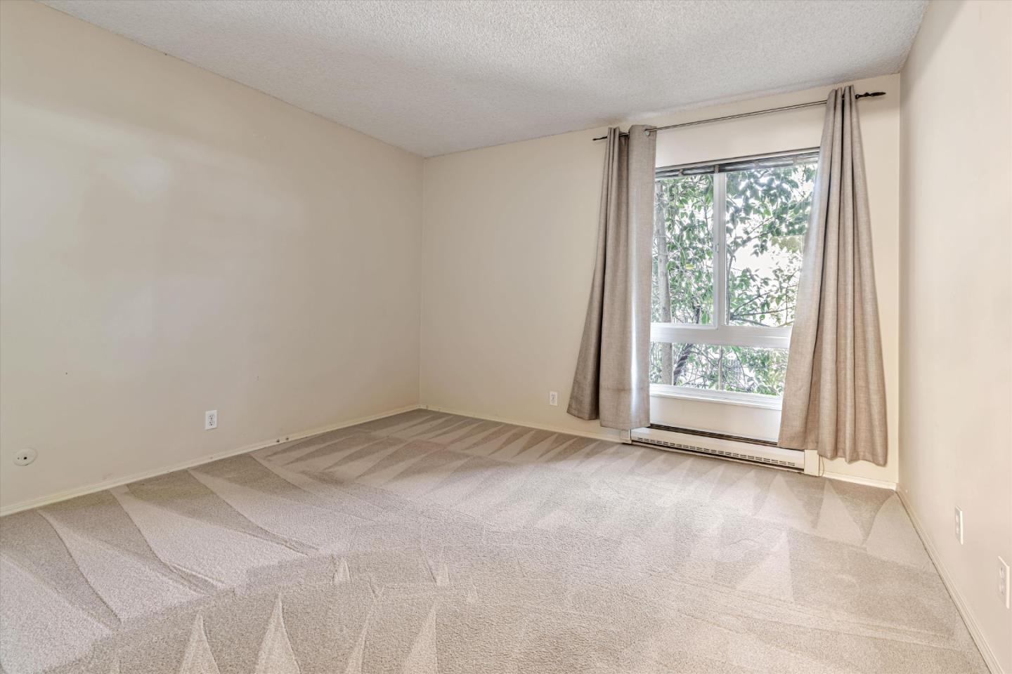 801 N Humboldt ST 208