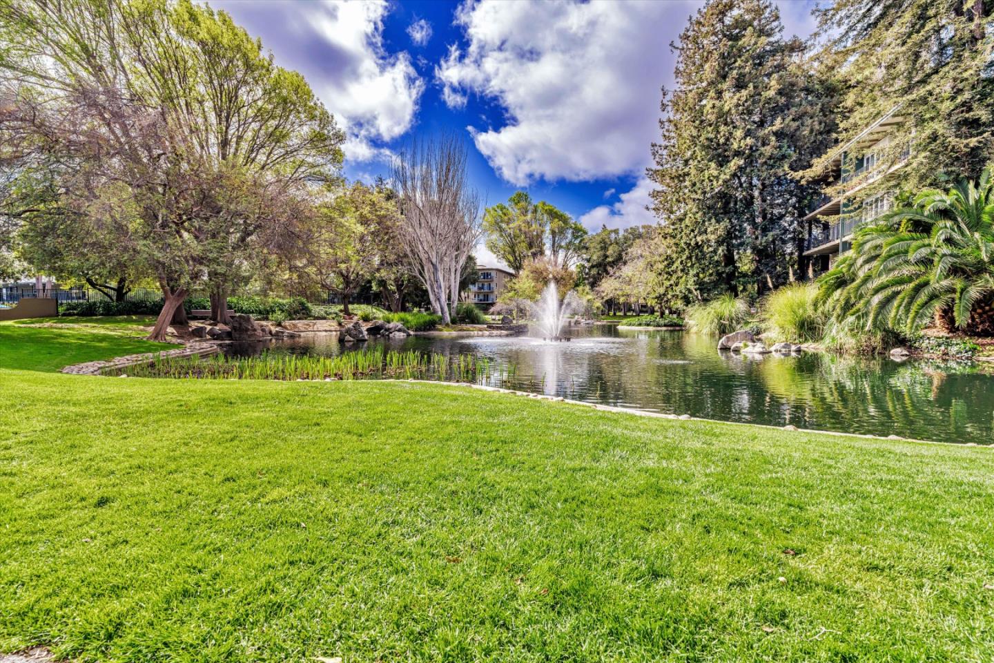 801 N Humboldt ST 208