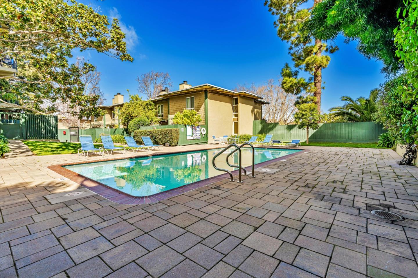 801 N Humboldt ST 208