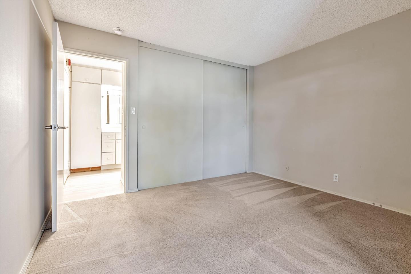 801 N Humboldt ST 208