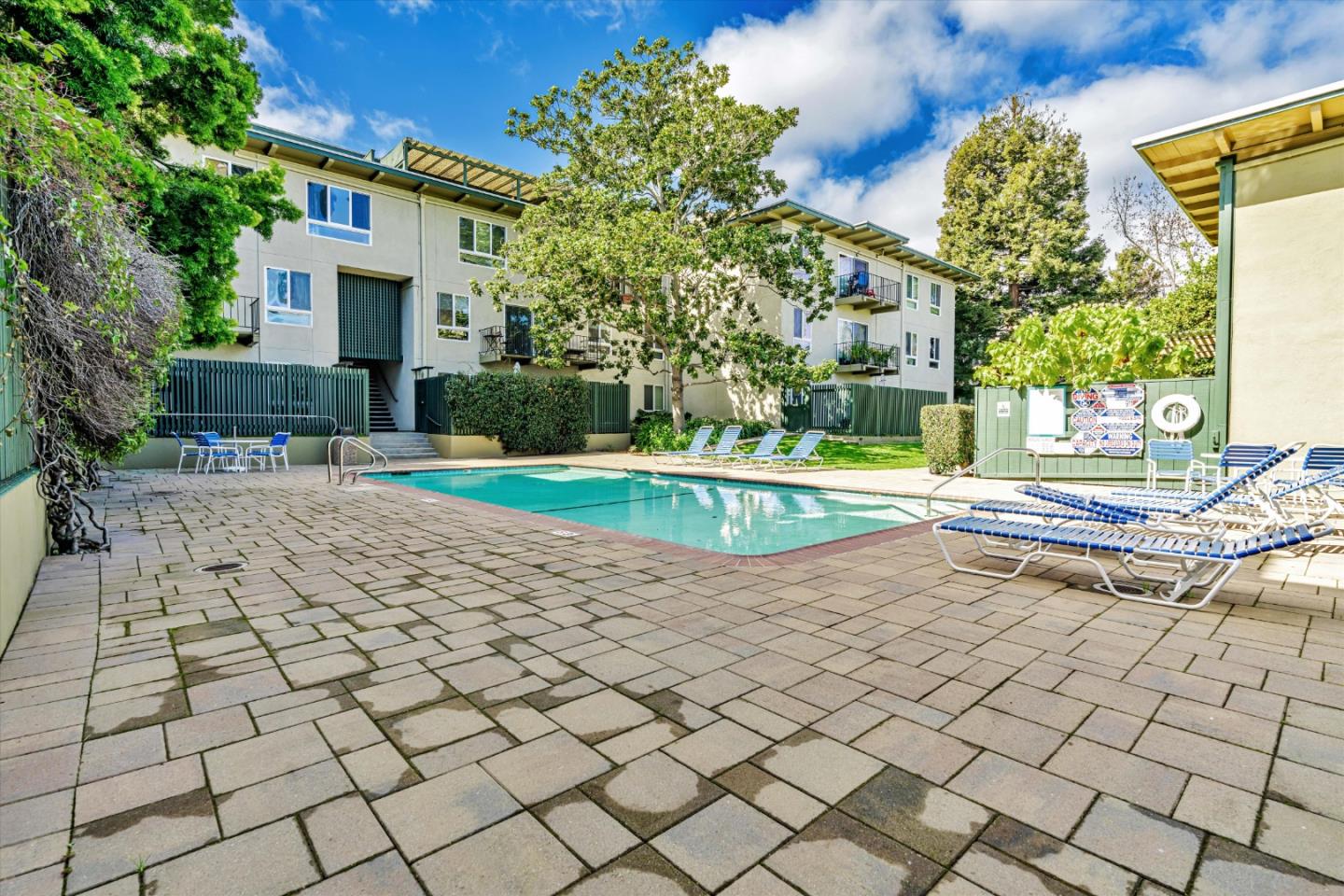 801 N Humboldt ST 208