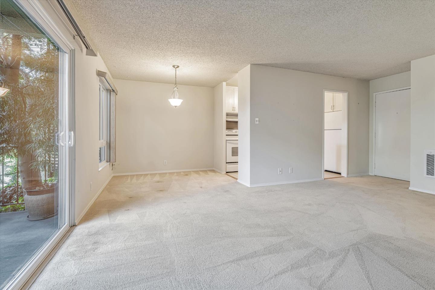 801 N Humboldt ST 208