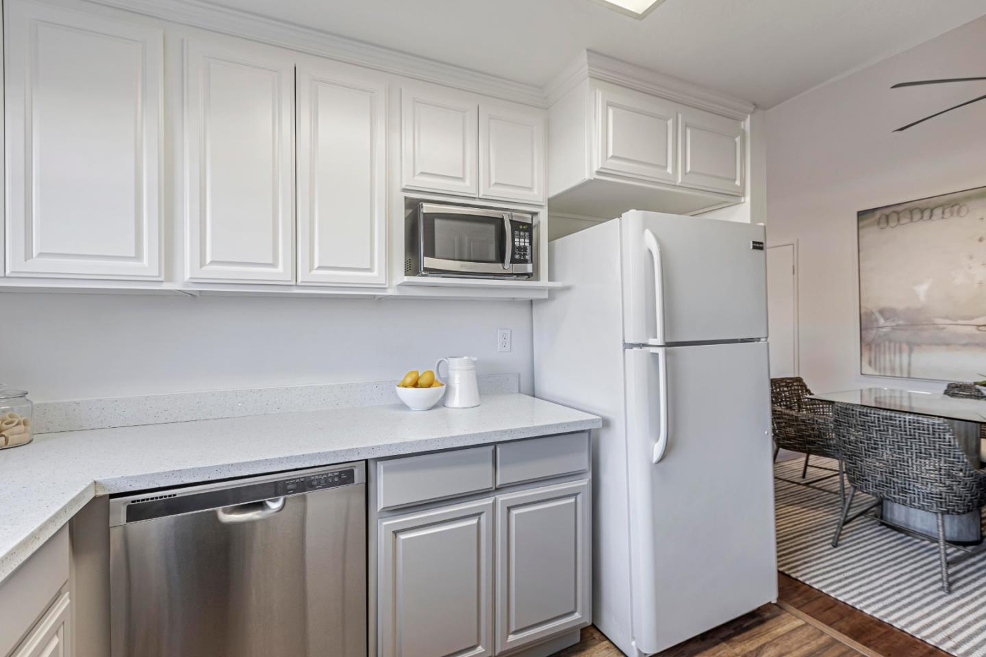 10995 Northseal Square